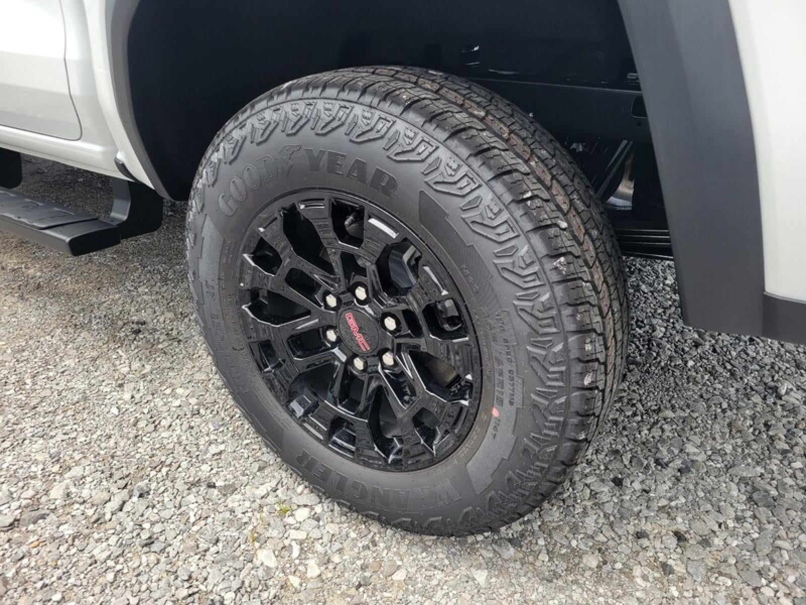 2026 GMC Canyon Crew Cab Short Box 2-Wheel Drive Elevation