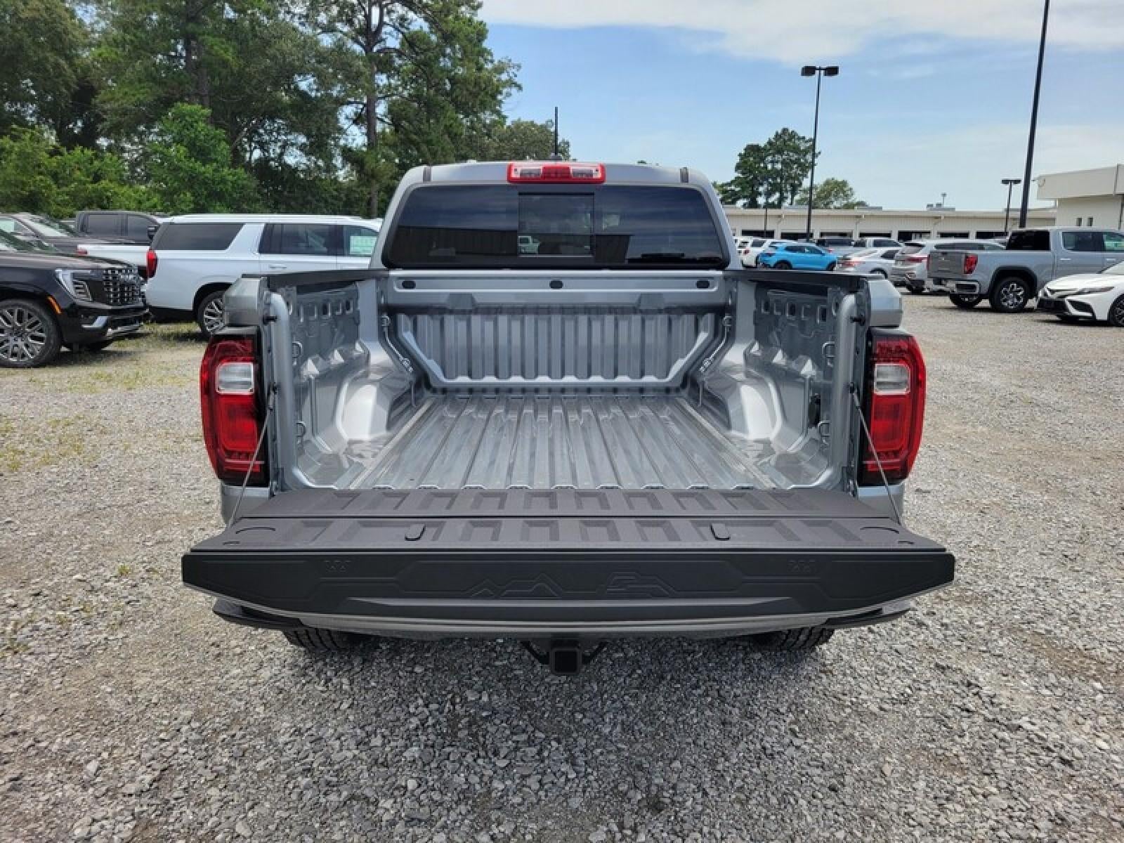 2026 GMC Canyon Crew Cab Short Box 2-Wheel Drive Elevation