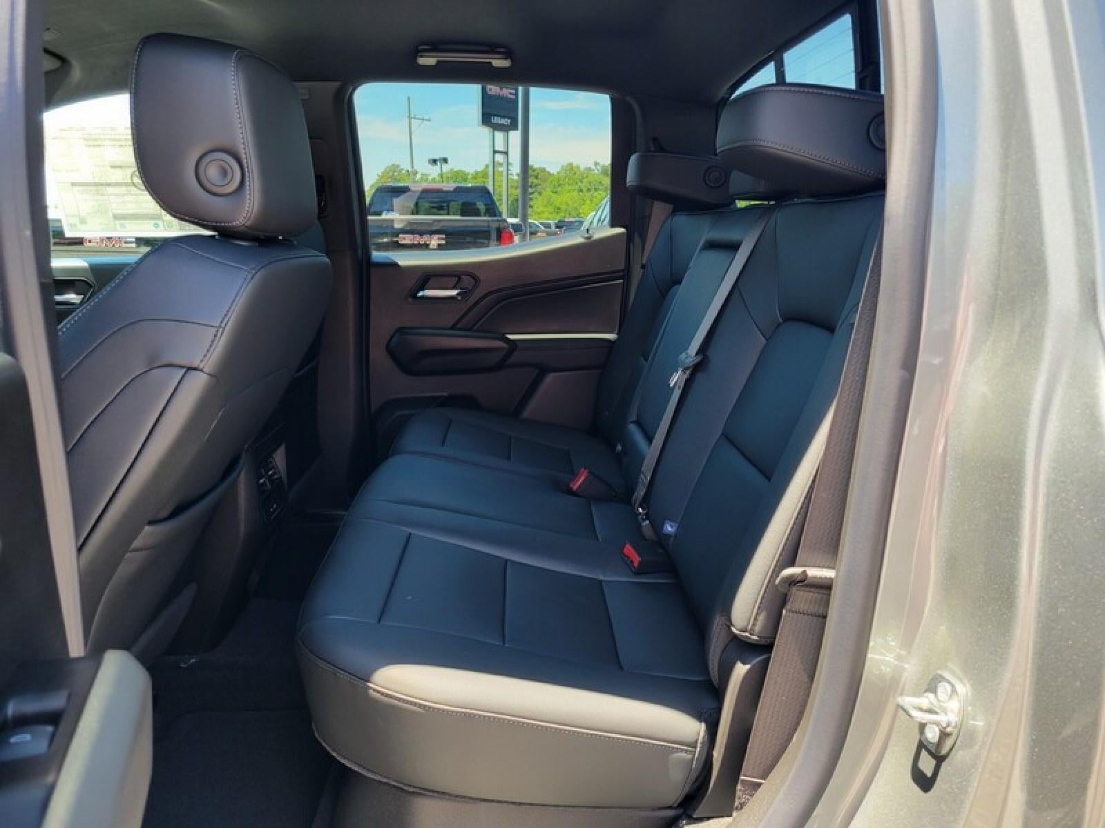 2026 GMC Canyon Crew Cab Short Box 2-Wheel Drive Elevation
