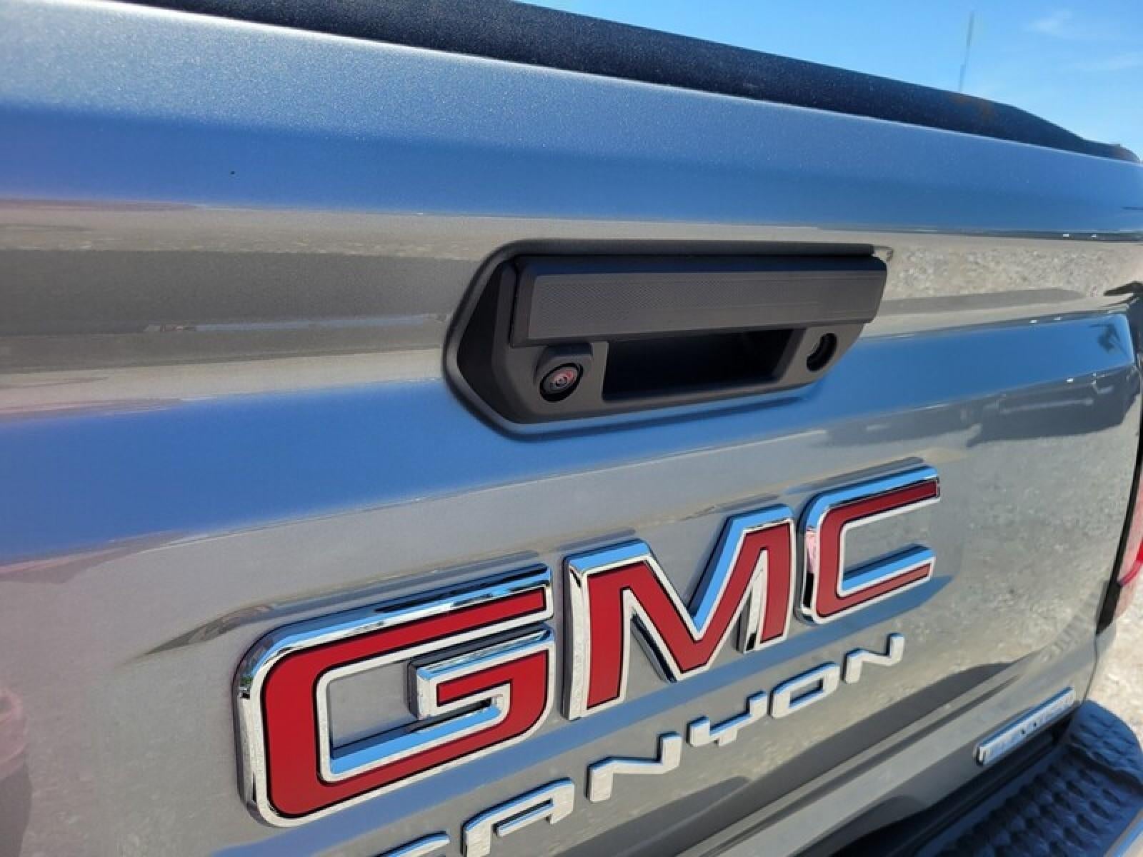 2026 GMC Canyon Crew Cab Short Box 2-Wheel Drive Elevation