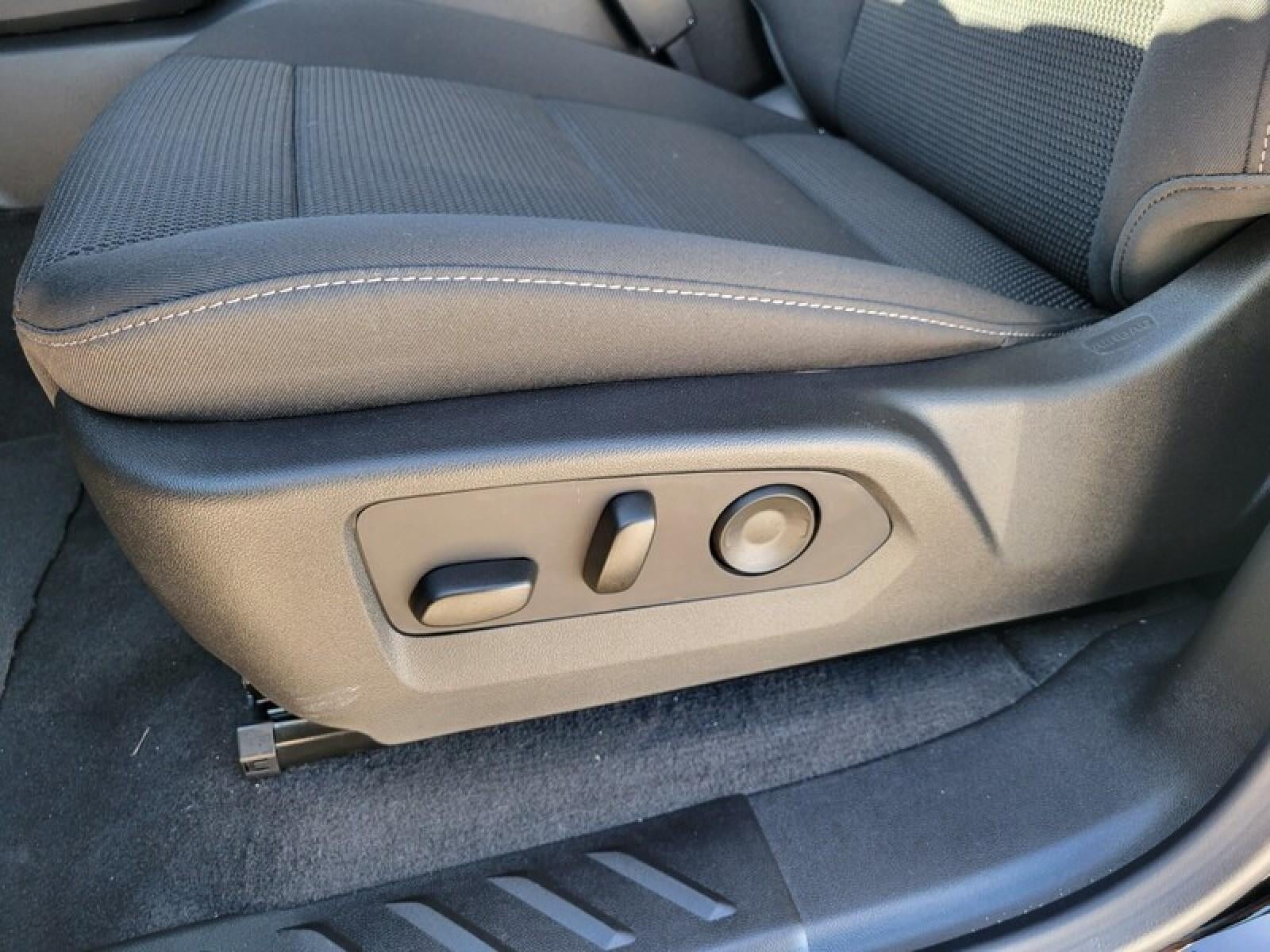 2026 GMC Canyon Crew Cab Short Box 2-Wheel Drive Elevation