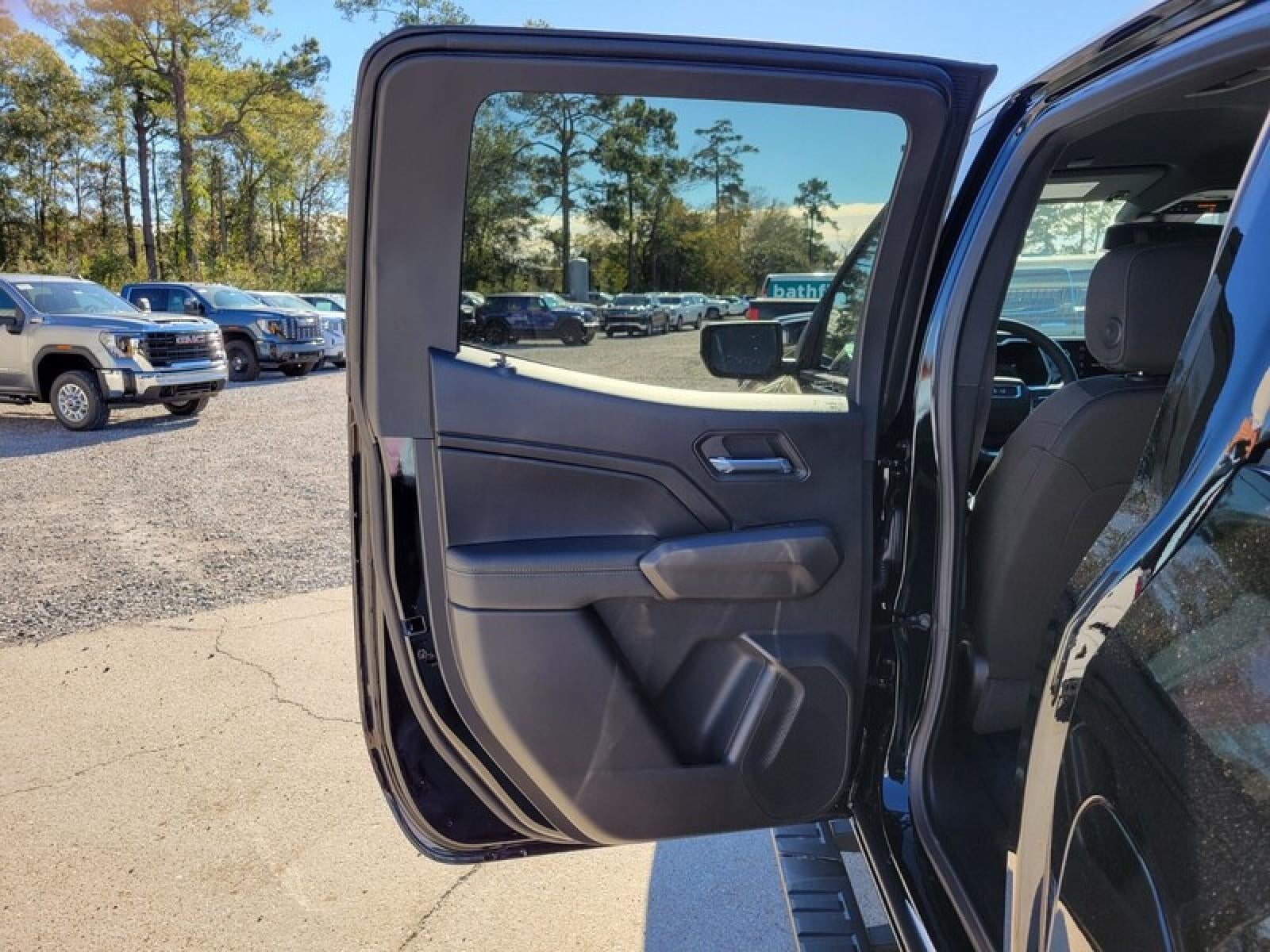 2026 GMC Canyon Crew Cab Short Box 2-Wheel Drive Elevation