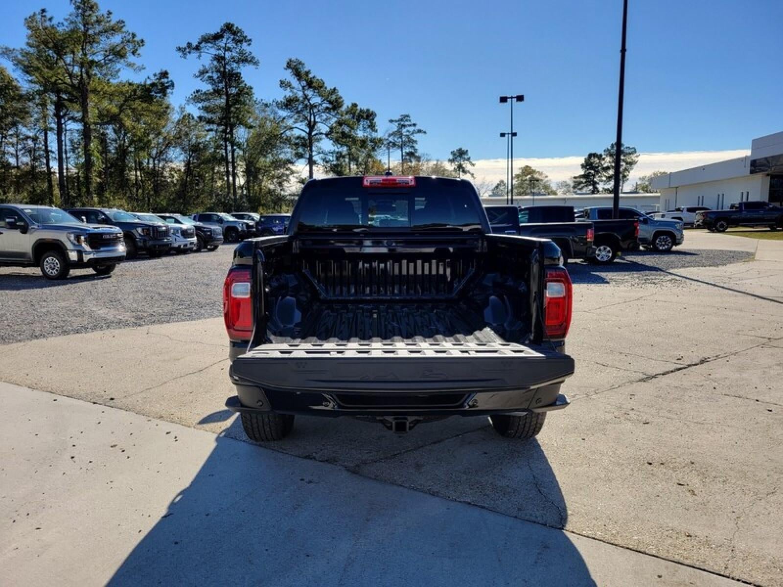 2026 GMC Canyon Crew Cab Short Box 2-Wheel Drive Elevation