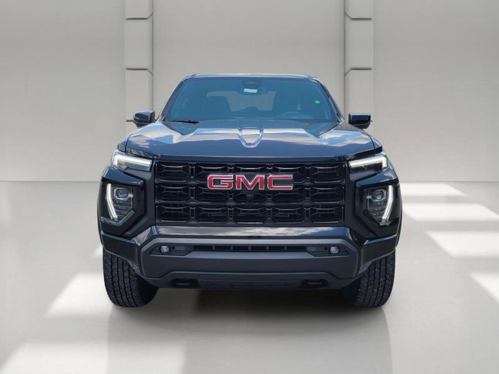 2026 GMC Canyon Crew Cab Short Box 2-Wheel Drive Elevation