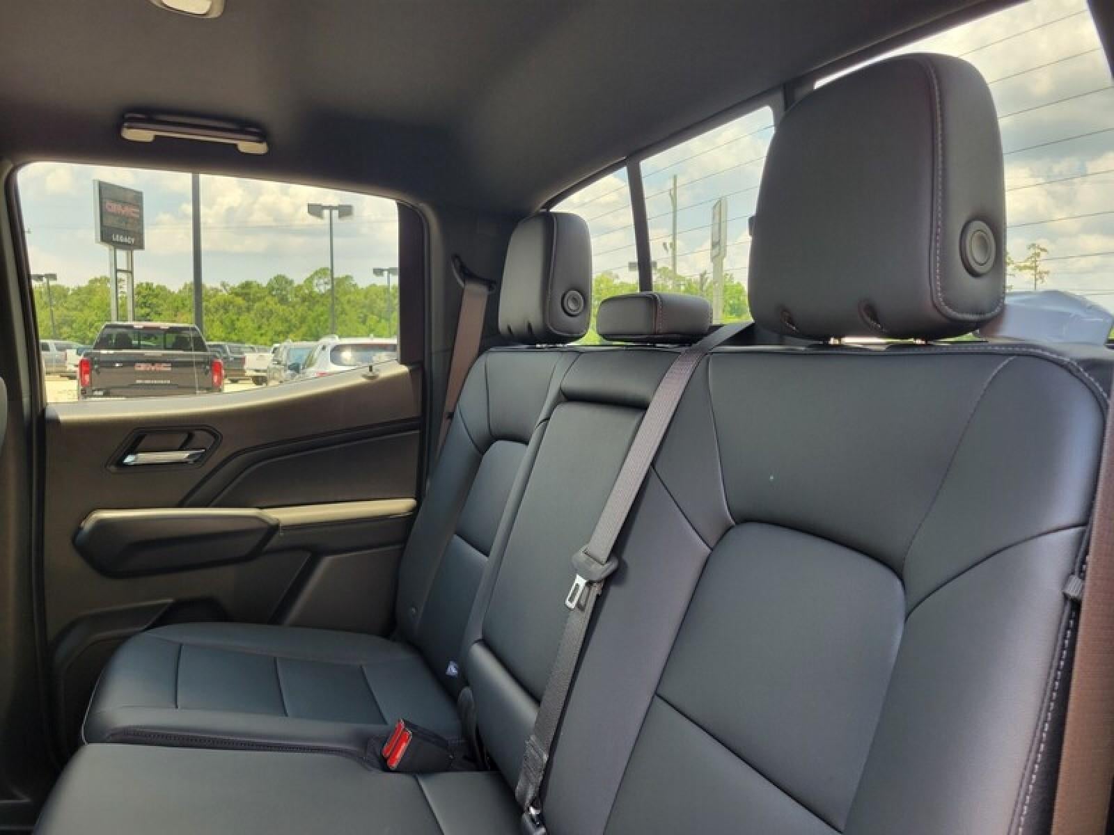 2026 GMC Canyon Crew Cab Short Box 2-Wheel Drive Elevation