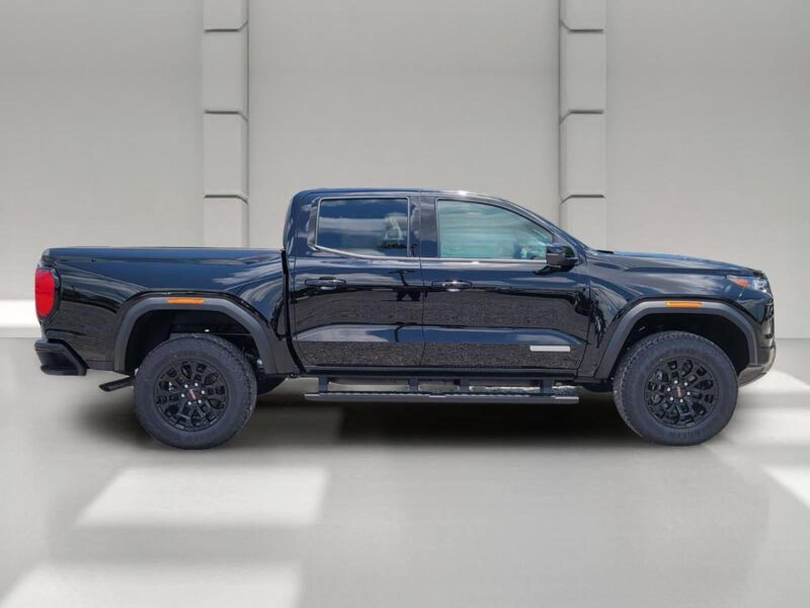 2026 GMC Canyon Crew Cab Short Box 2-Wheel Drive Elevation