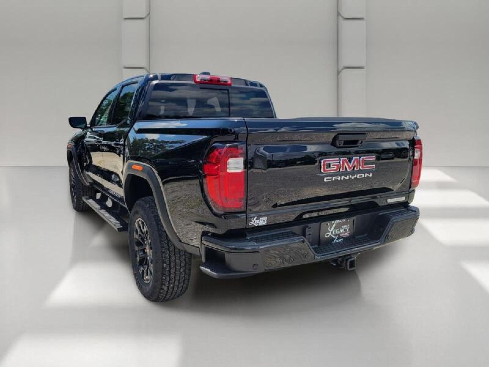 2026 GMC Canyon Crew Cab Short Box 2-Wheel Drive Elevation