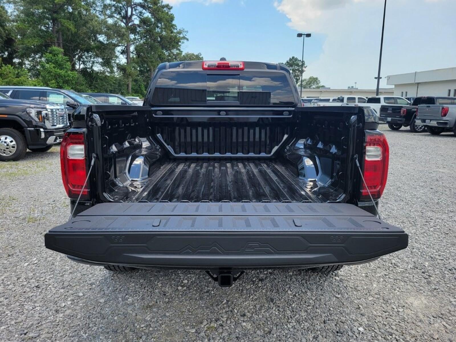 2026 GMC Canyon Crew Cab Short Box 2-Wheel Drive Elevation