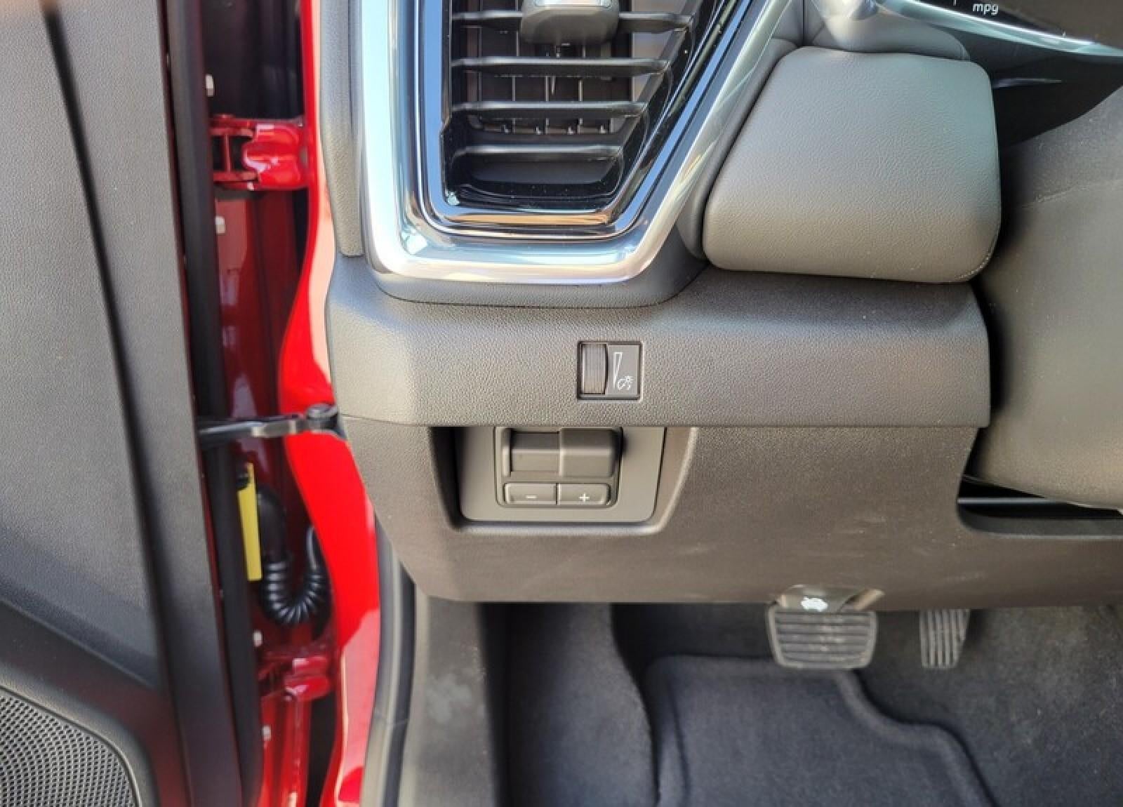 2026 GMC Canyon Crew Cab Short Box 2-Wheel Drive Elevation