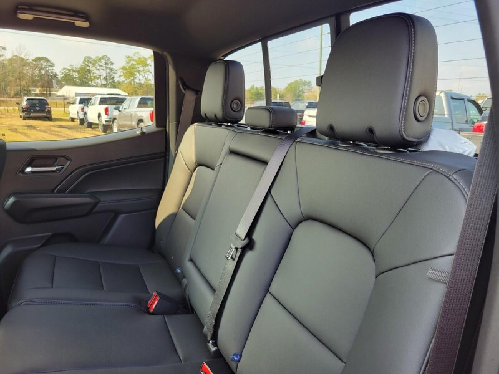 2026 GMC Canyon Crew Cab Short Box 2-Wheel Drive Elevation