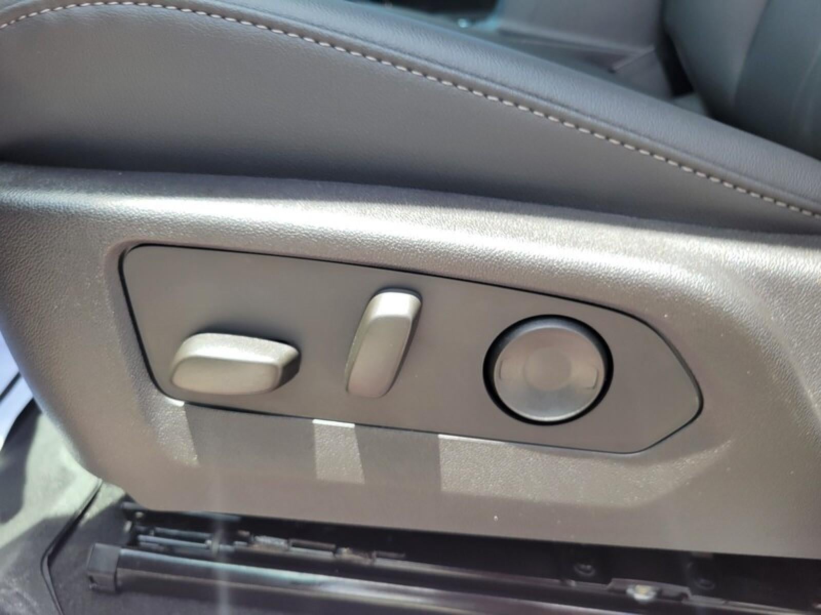 2026 GMC Canyon Crew Cab Short Box 2-Wheel Drive Elevation