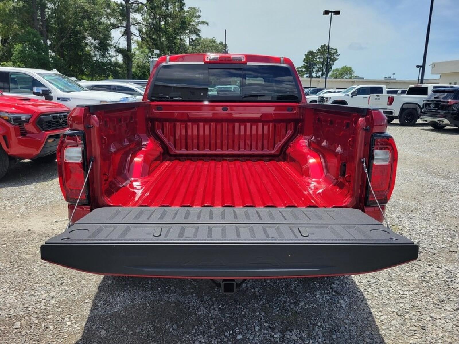 2026 GMC Canyon Crew Cab Short Box 2-Wheel Drive Elevation
