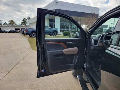 2026 GMC Canyon Crew Cab Short Box 4-Wheel Drive Denali