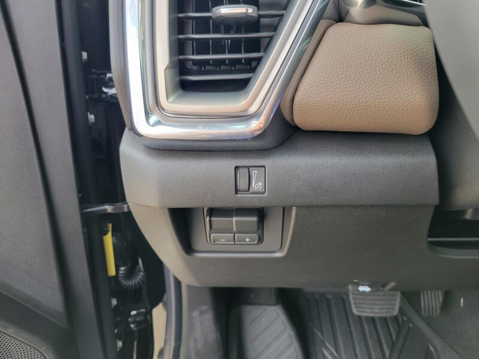 2026 GMC Canyon Crew Cab Short Box 4-Wheel Drive Denali