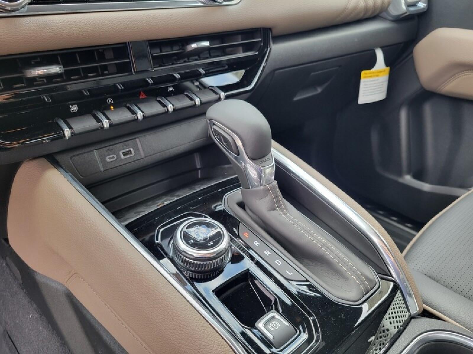 2026 GMC Canyon Crew Cab Short Box 4-Wheel Drive Denali