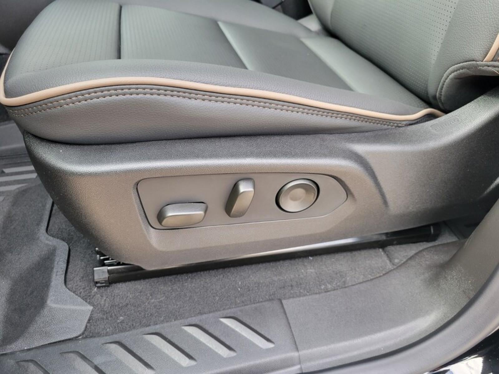 2026 GMC Canyon Crew Cab Short Box 4-Wheel Drive Denali