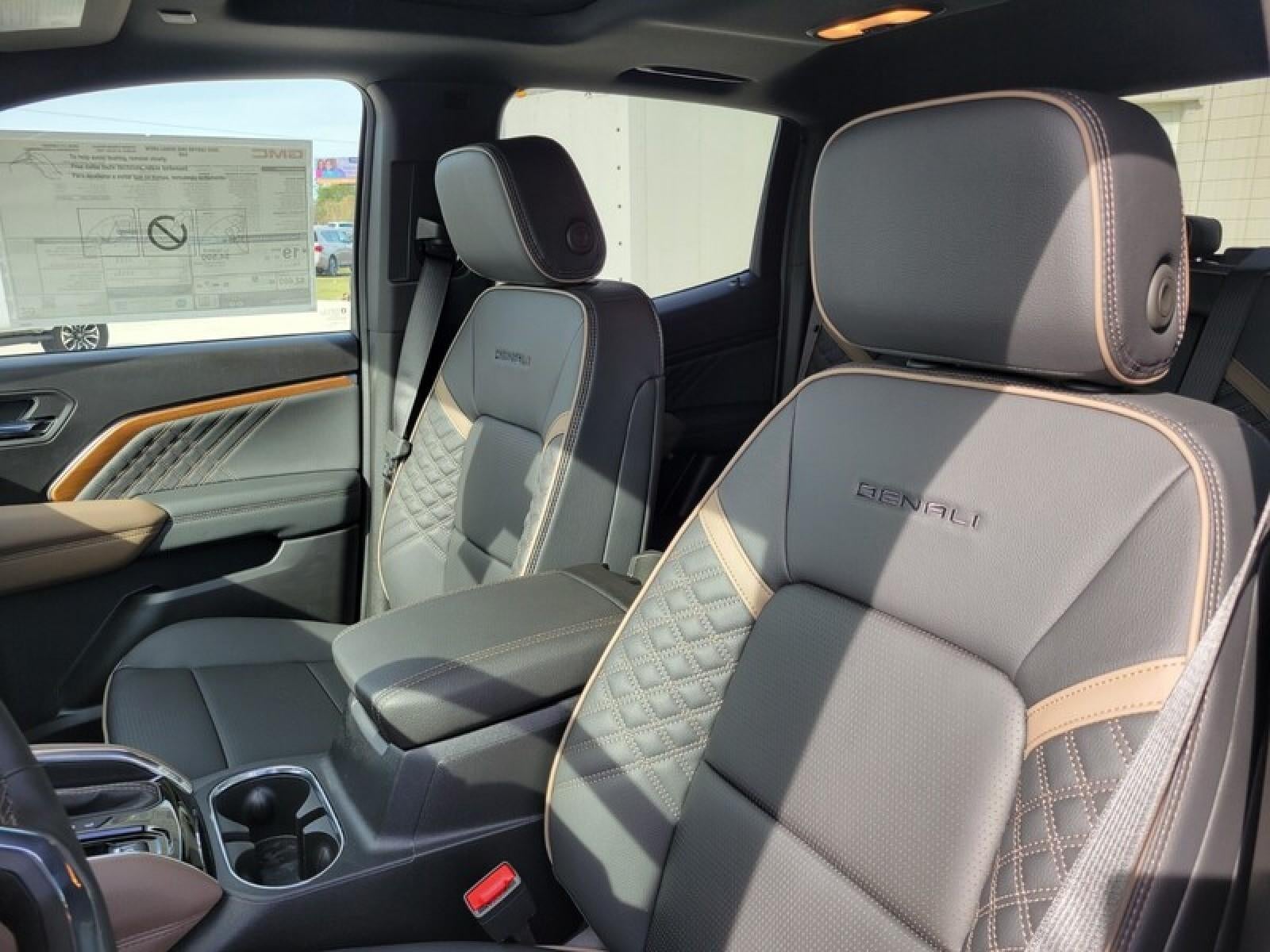 2026 GMC Canyon Crew Cab Short Box 4-Wheel Drive Denali