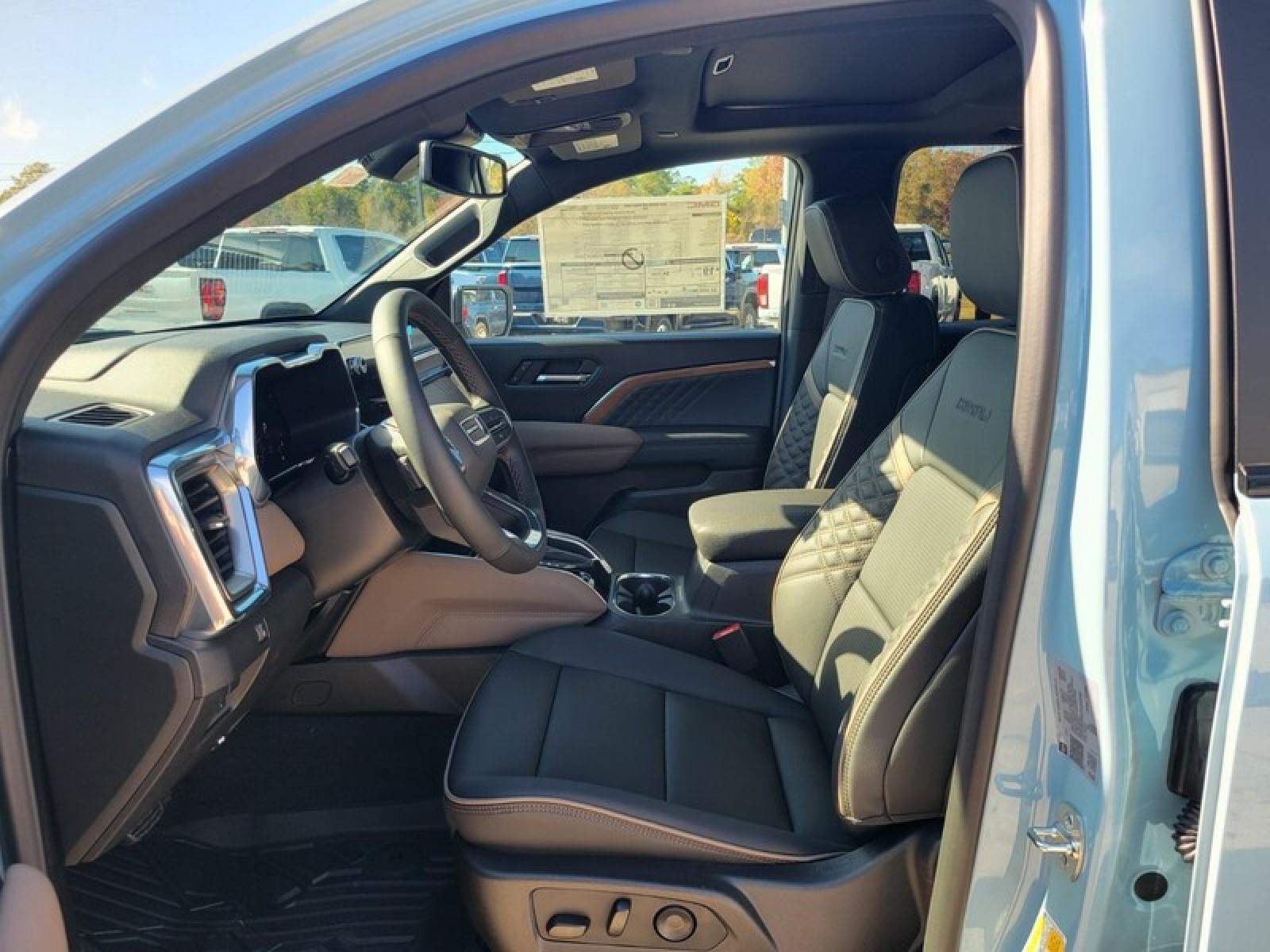 2026 GMC Canyon Crew Cab Short Box 4-Wheel Drive Denali