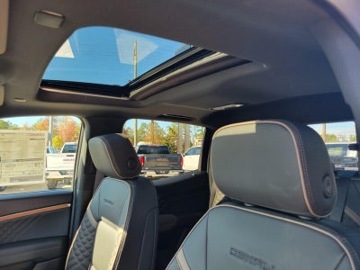 2026 GMC Canyon Crew Cab Short Box 4-Wheel Drive Denali