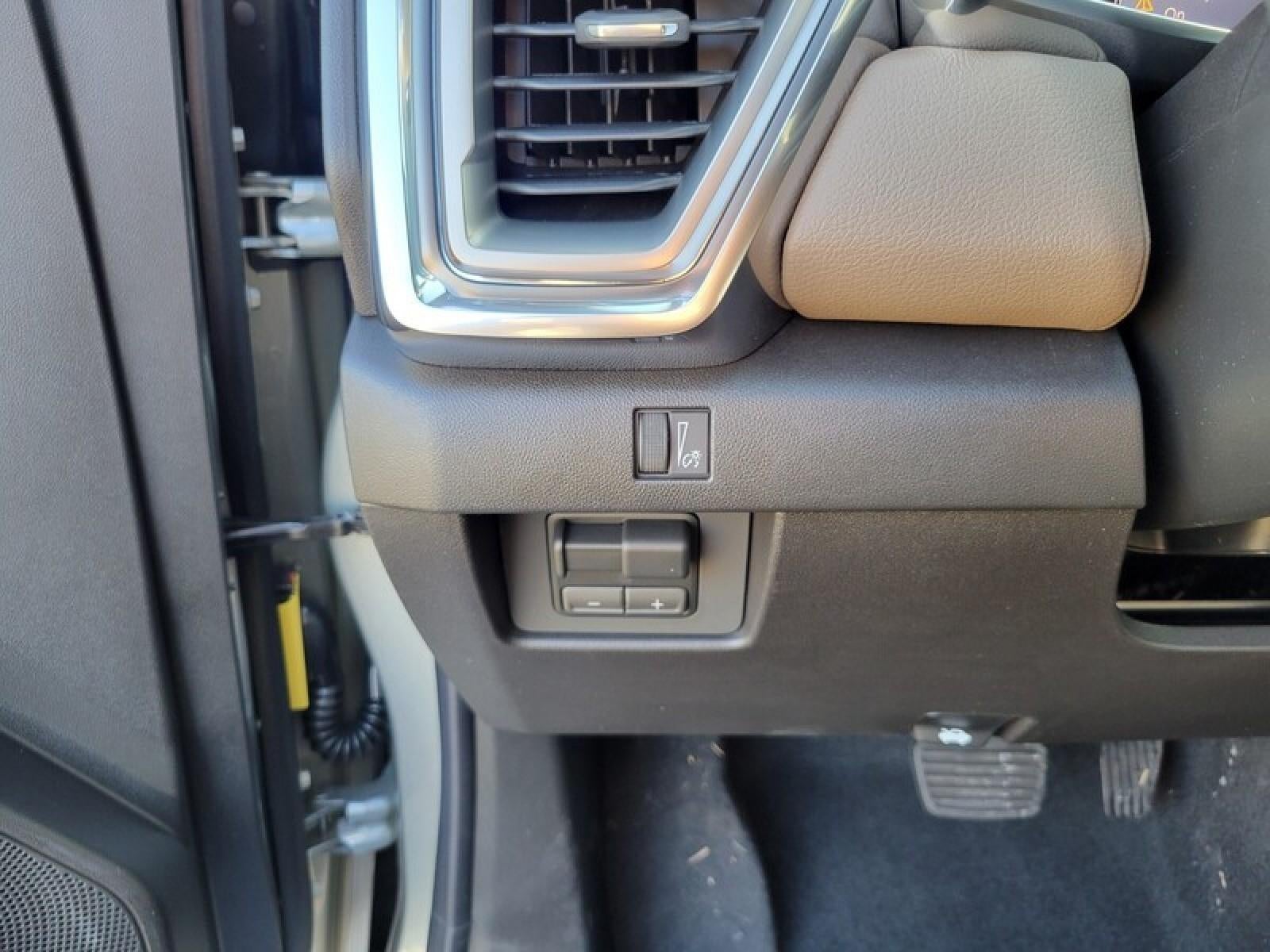 2026 GMC Canyon Crew Cab Short Box 4-Wheel Drive Denali