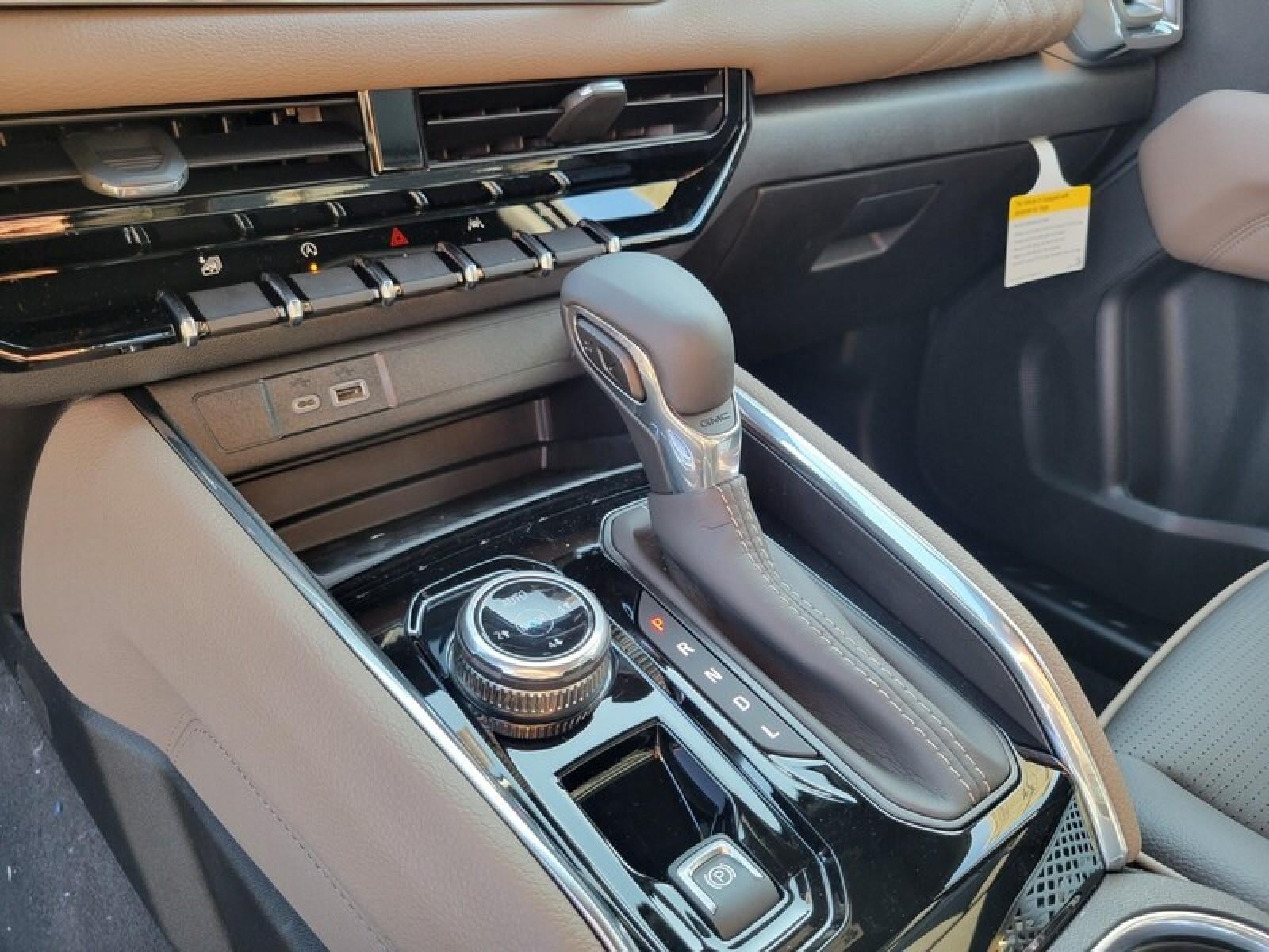 2026 GMC Canyon Crew Cab Short Box 4-Wheel Drive Denali