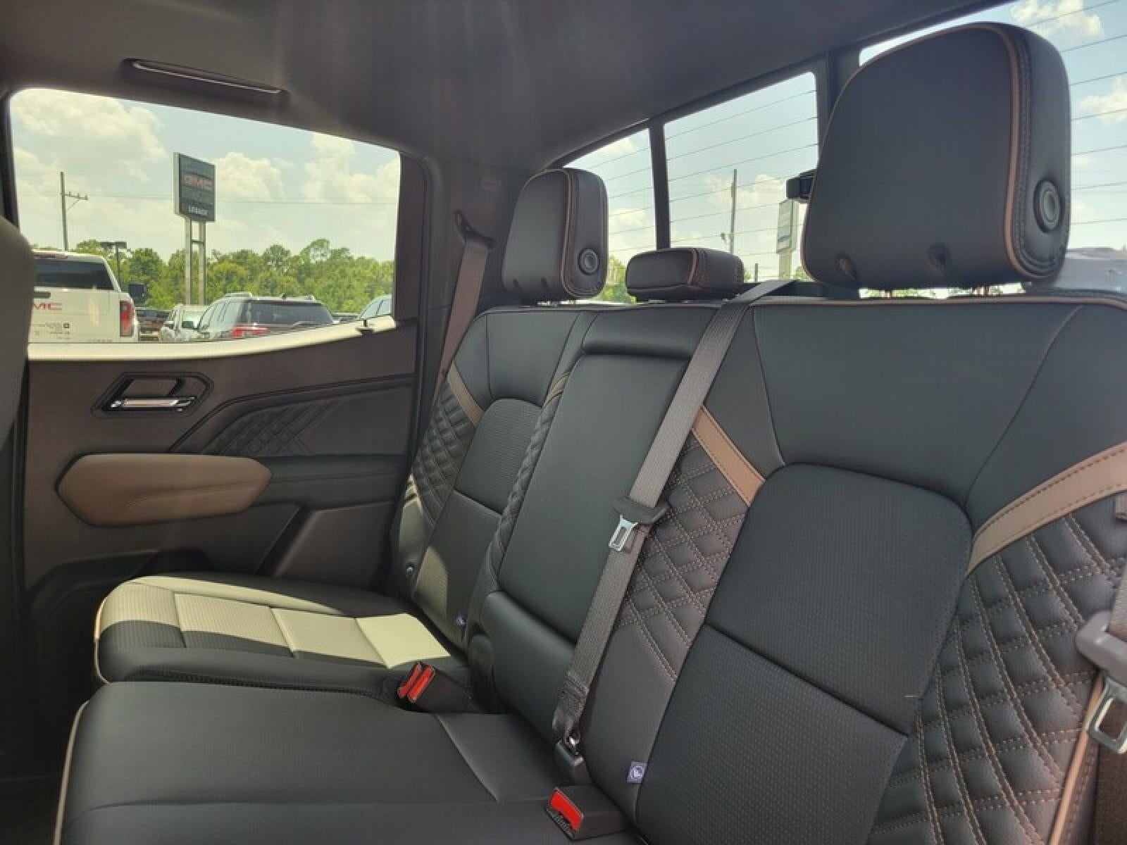 2026 GMC Canyon Crew Cab Short Box 4-Wheel Drive Denali