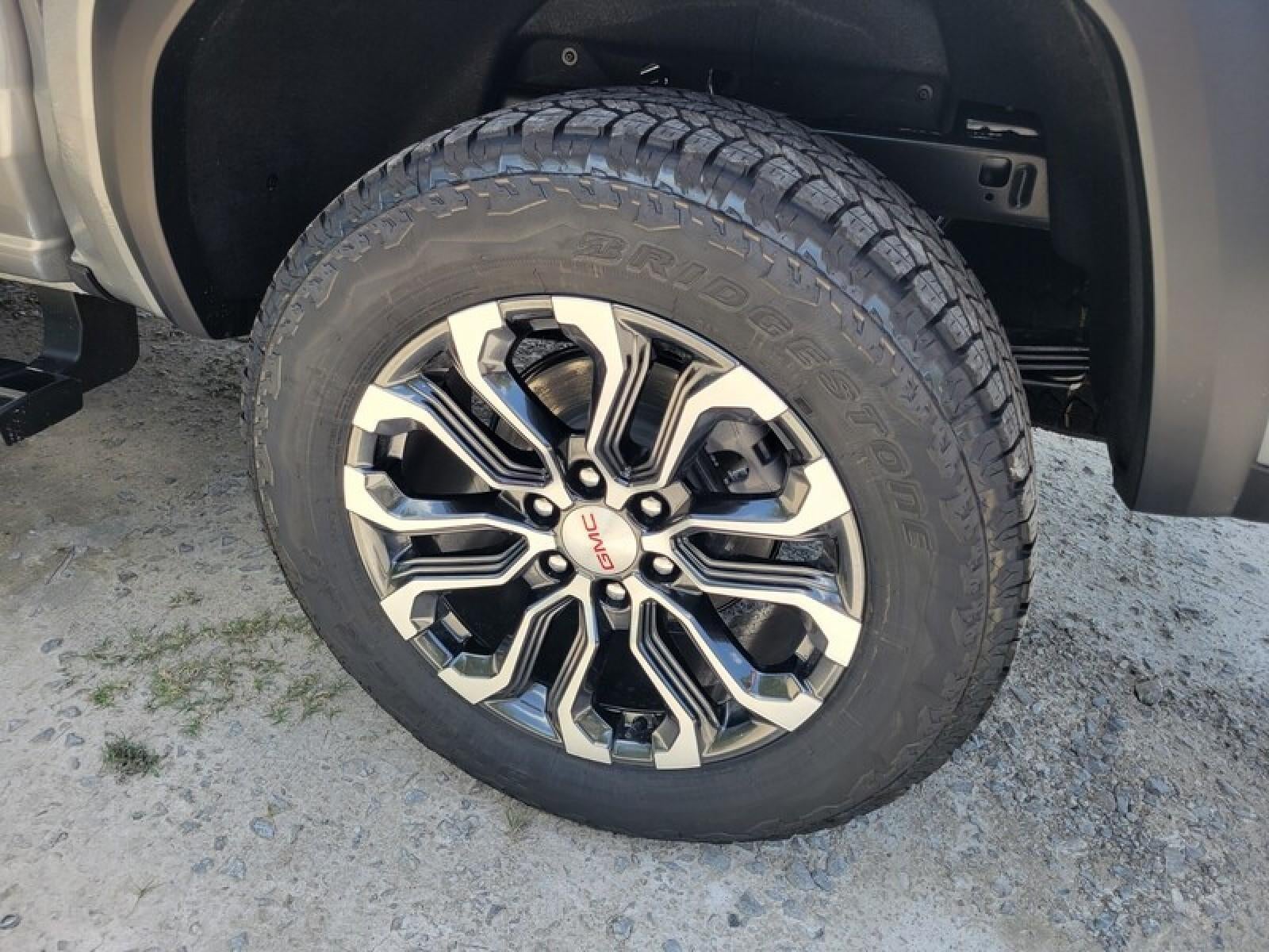 2026 GMC Canyon Crew Cab Short Box 4-Wheel Drive Denali