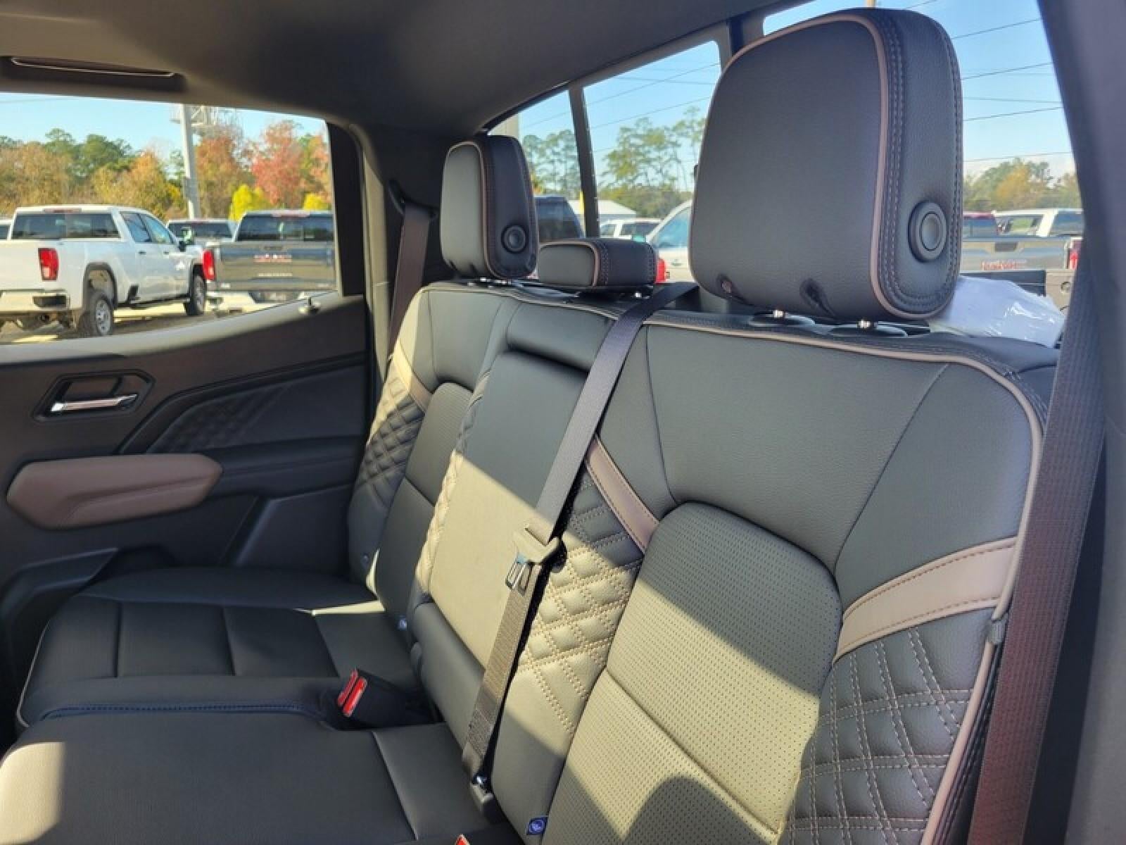 2026 GMC Canyon Crew Cab Short Box 4-Wheel Drive Denali