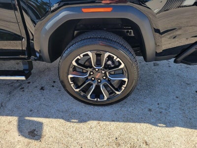 2026 GMC Canyon Crew Cab Short Box 4-Wheel Drive Denali