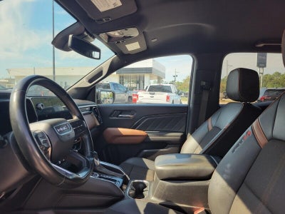 2023 GMC Canyon 4WD AT4