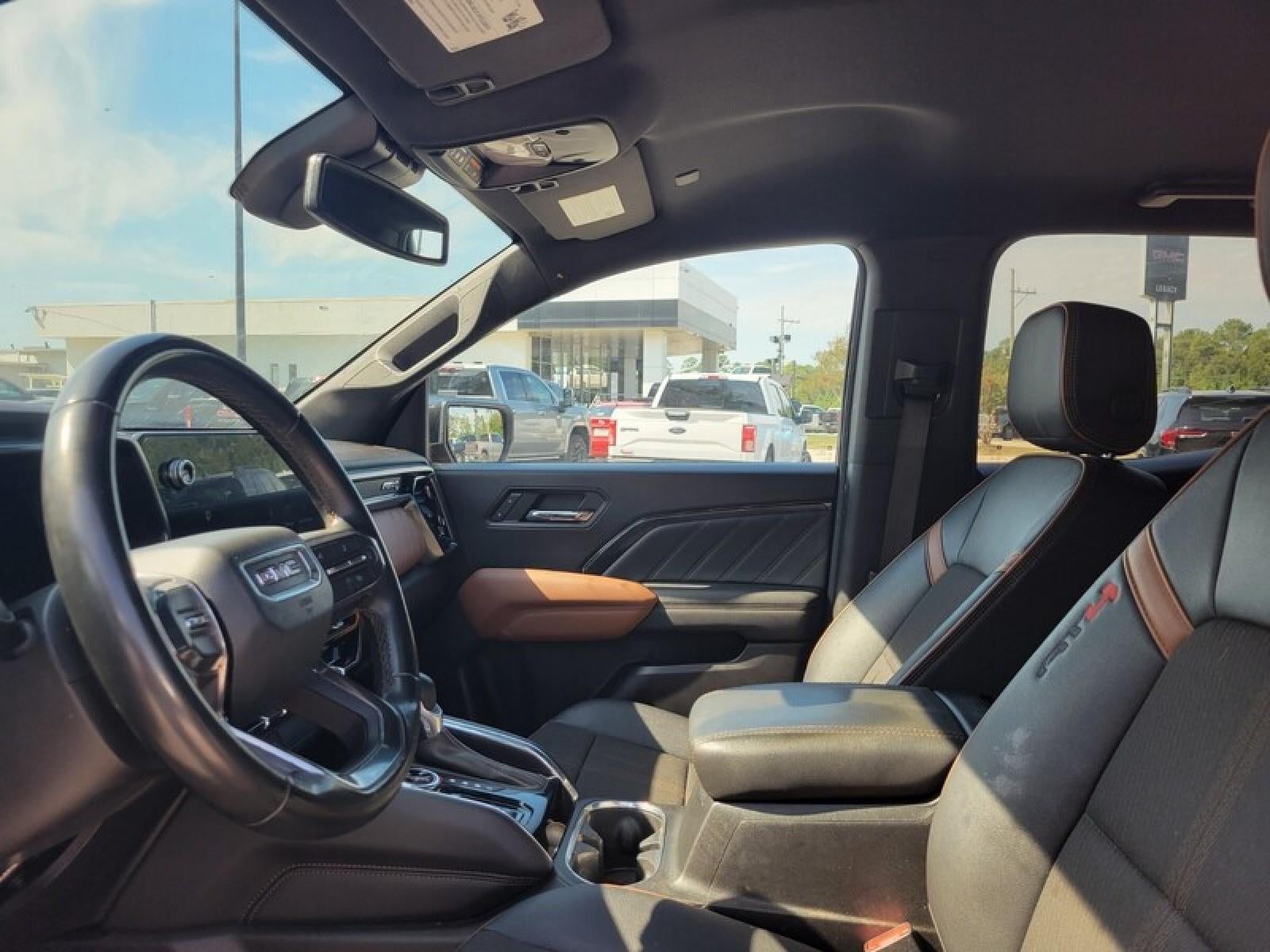 2023 GMC Canyon 4WD AT4