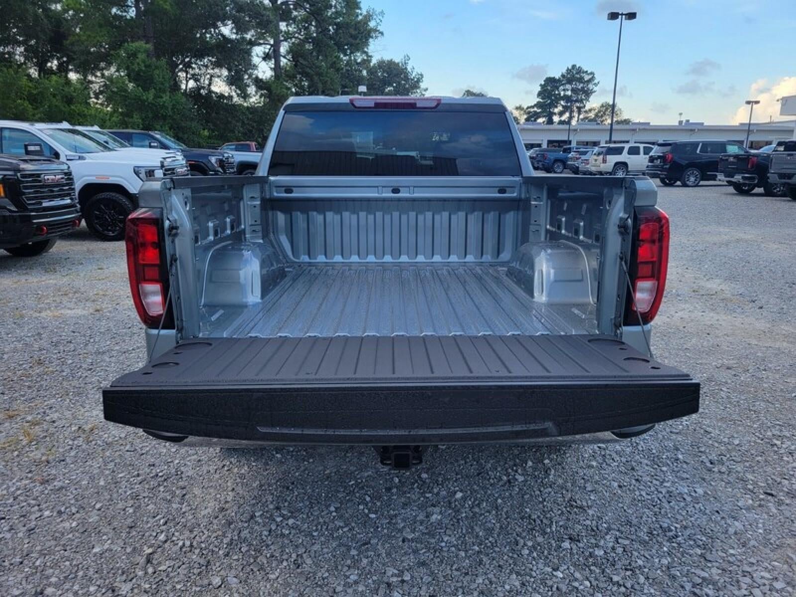 2026 GMC Sierra 1500 Pro - Photo 8