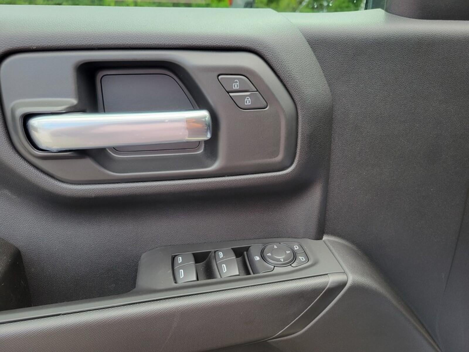 2026 GMC Sierra 1500 Crew Cab Short Box 2-Wheel Drive Pro