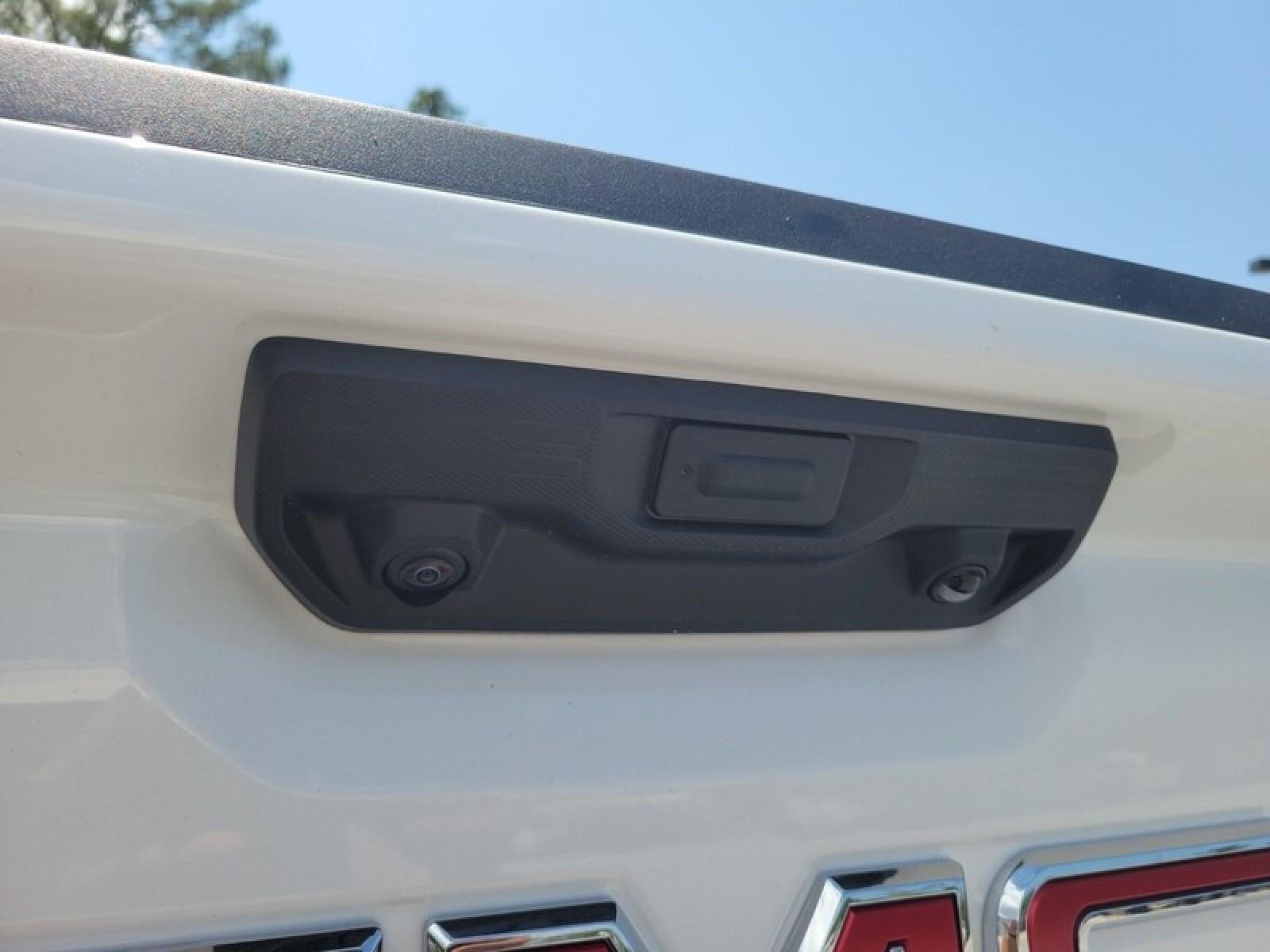 2026 GMC Sierra 1500 Crew Cab Short Box 2-Wheel Drive Pro