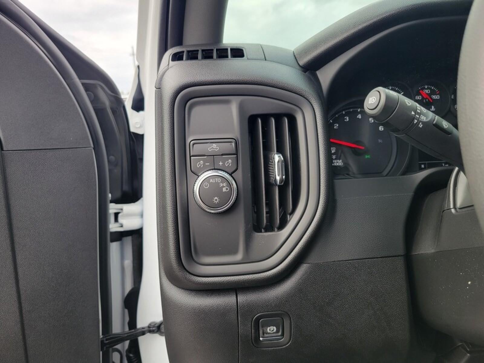 2026 GMC Sierra 1500 Crew Cab Short Box 2-Wheel Drive Pro