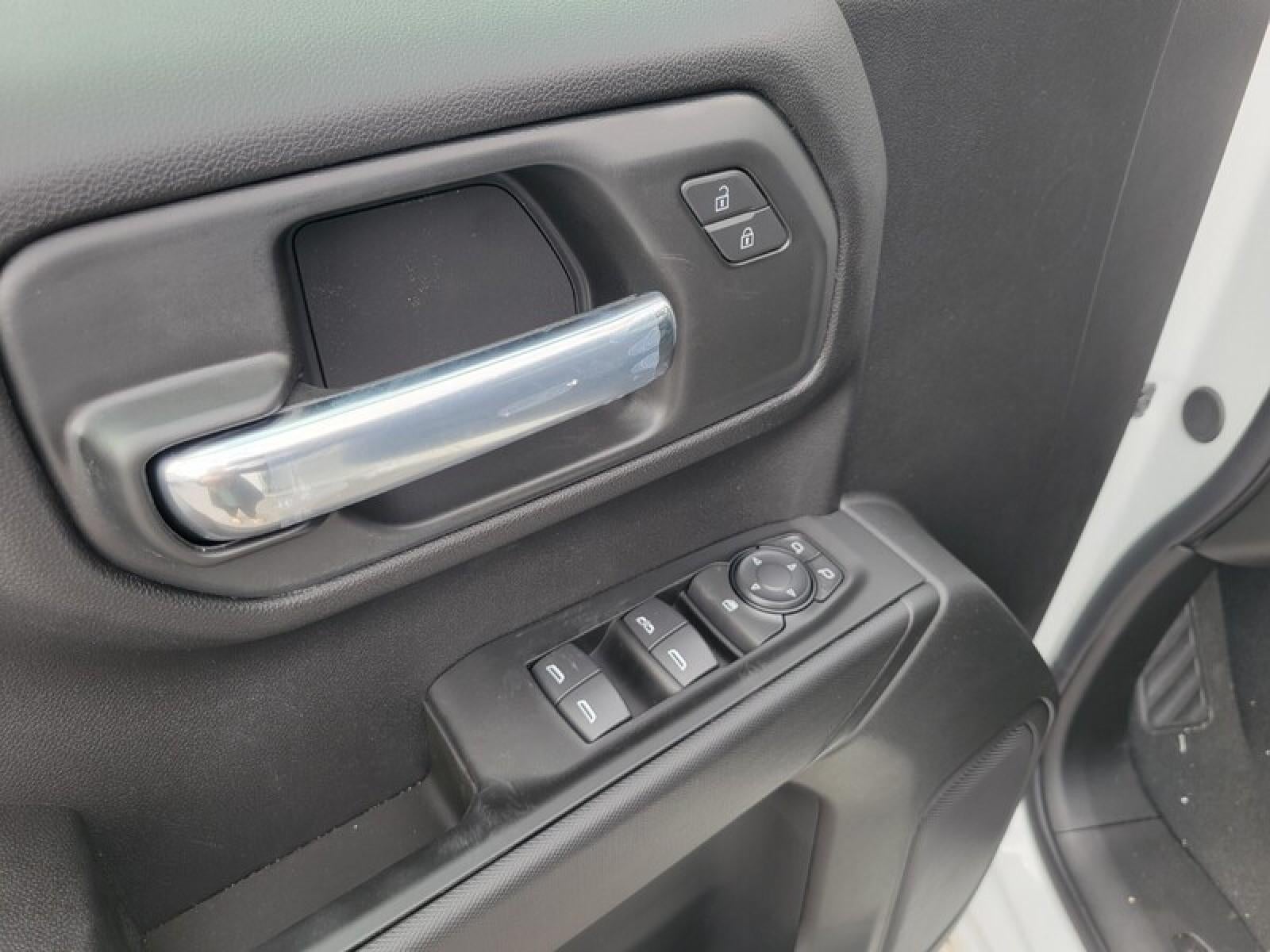 2026 GMC Sierra 1500 Crew Cab Short Box 2-Wheel Drive Pro