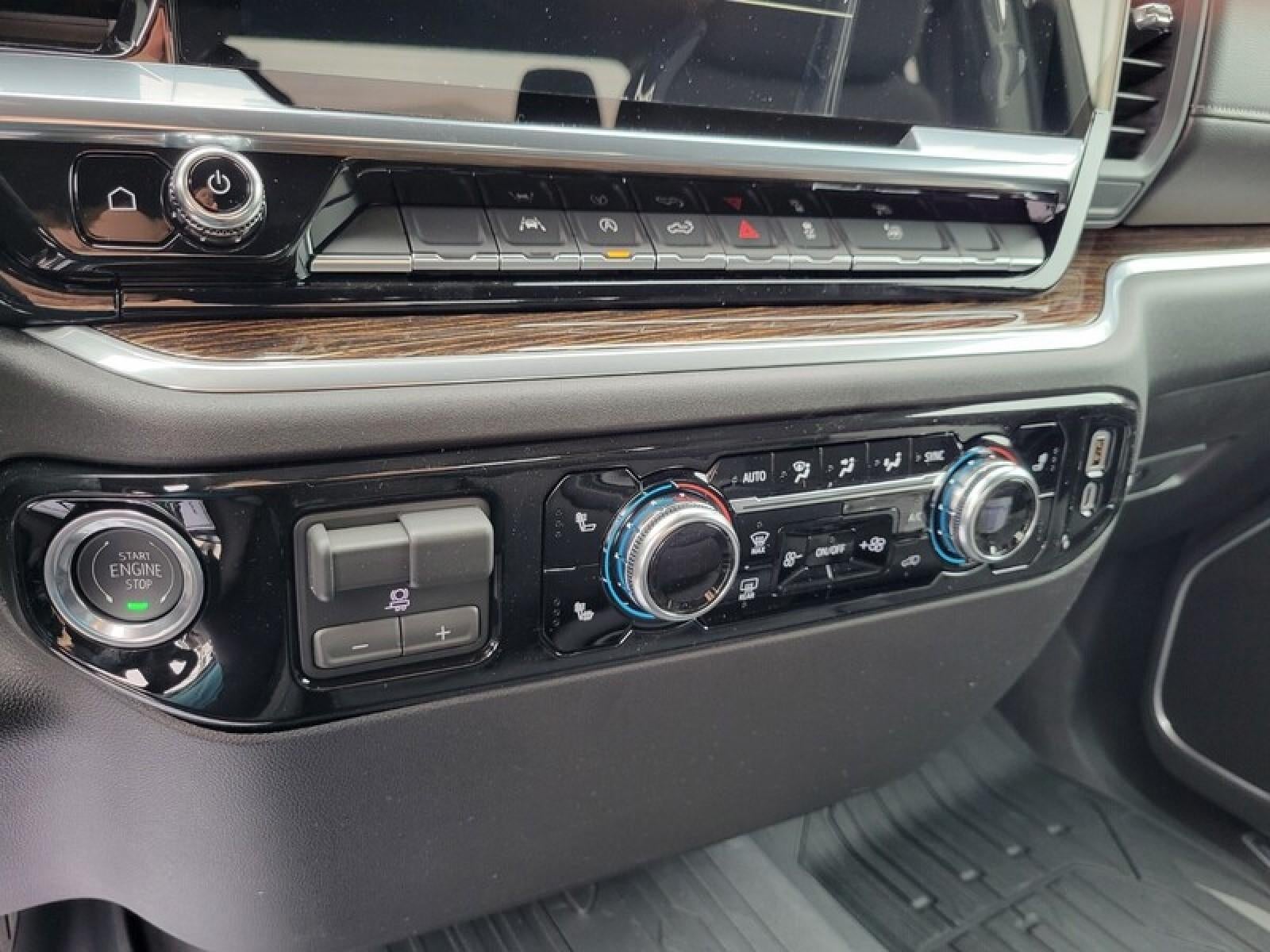 2026 GMC Sierra 1500 Crew Cab Short Box 2-Wheel Drive Elevation