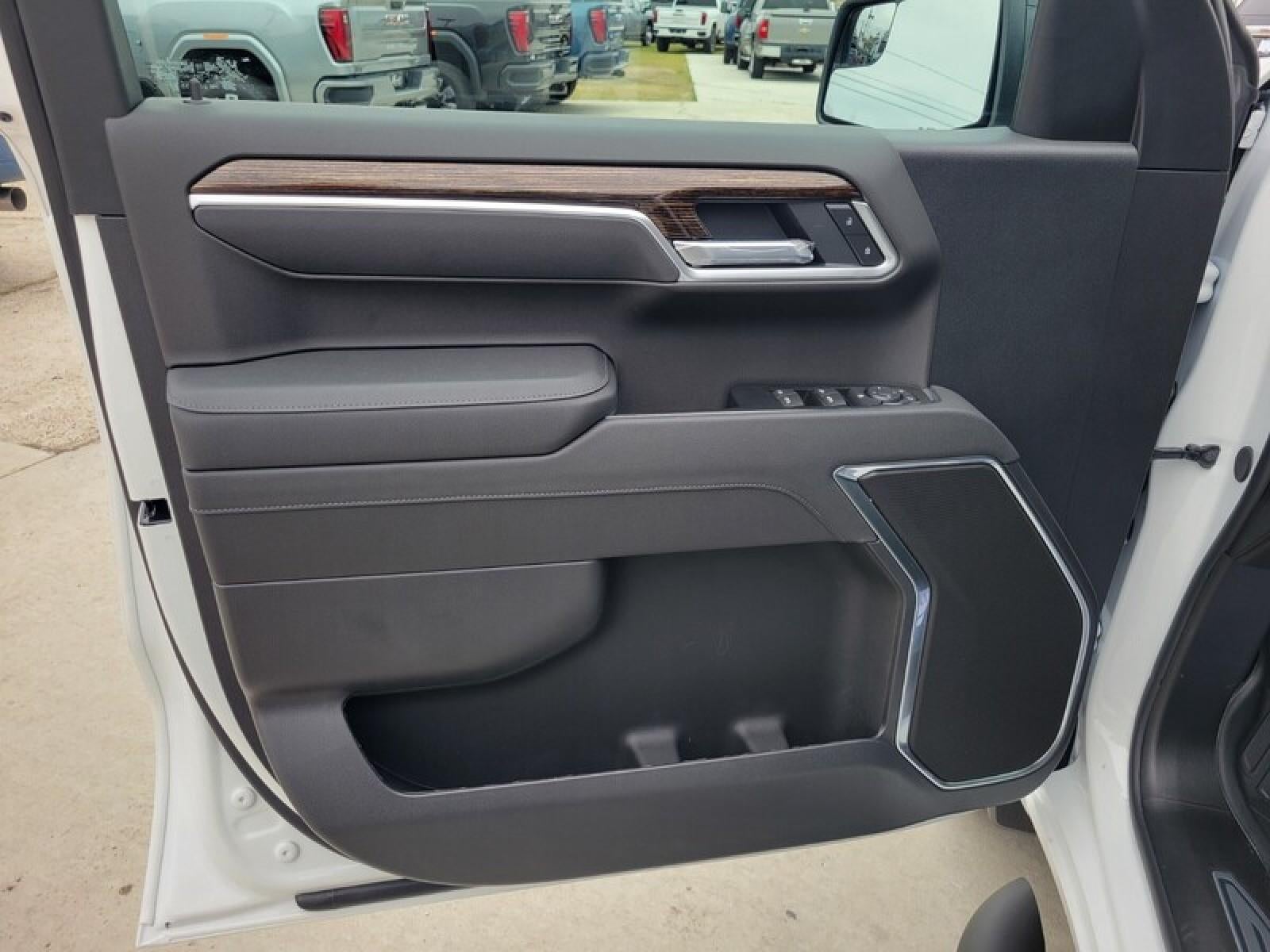 2026 GMC Sierra 1500 Crew Cab Short Box 2-Wheel Drive Elevation