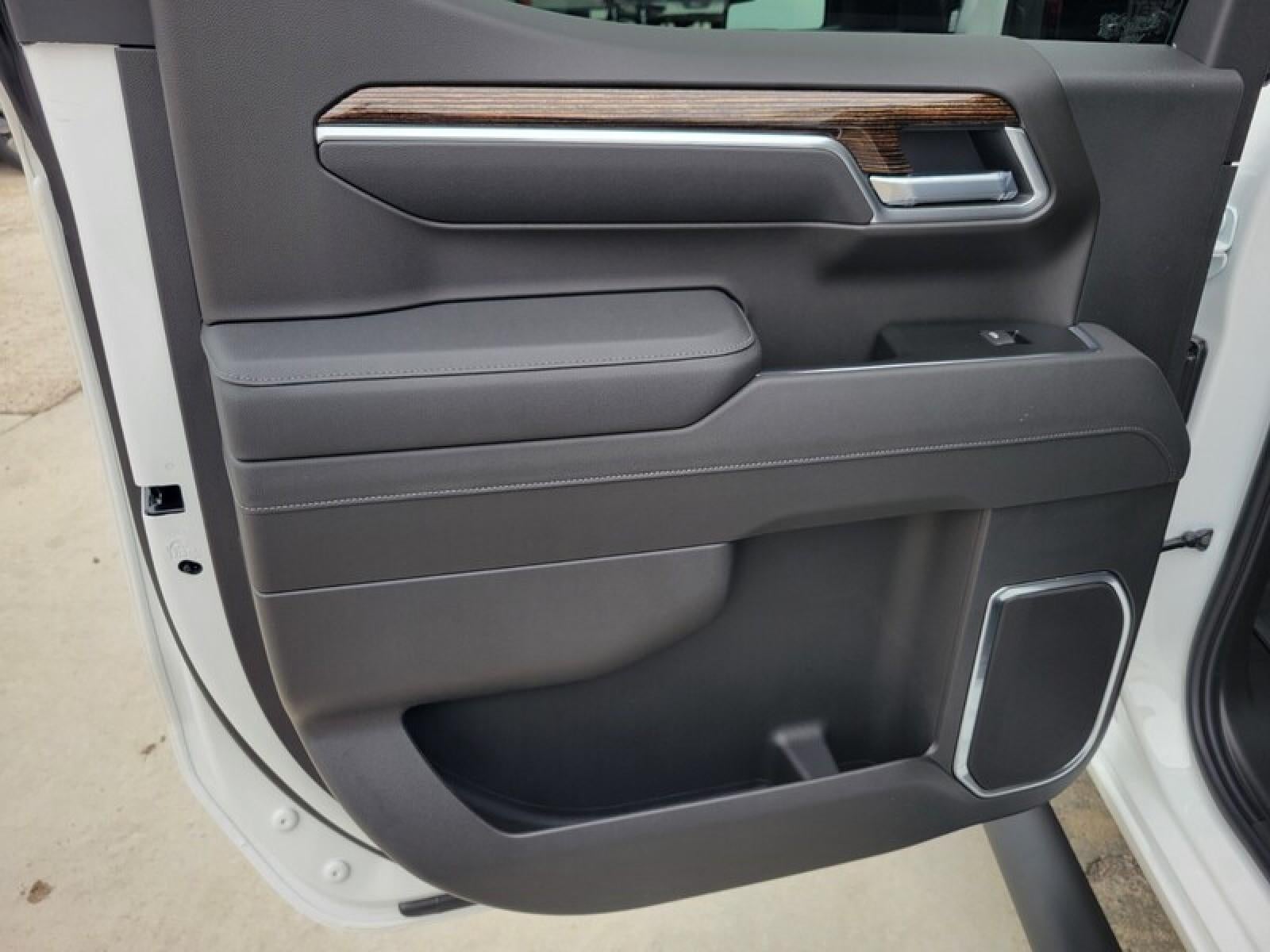 2026 GMC Sierra 1500 Crew Cab Short Box 2-Wheel Drive Elevation