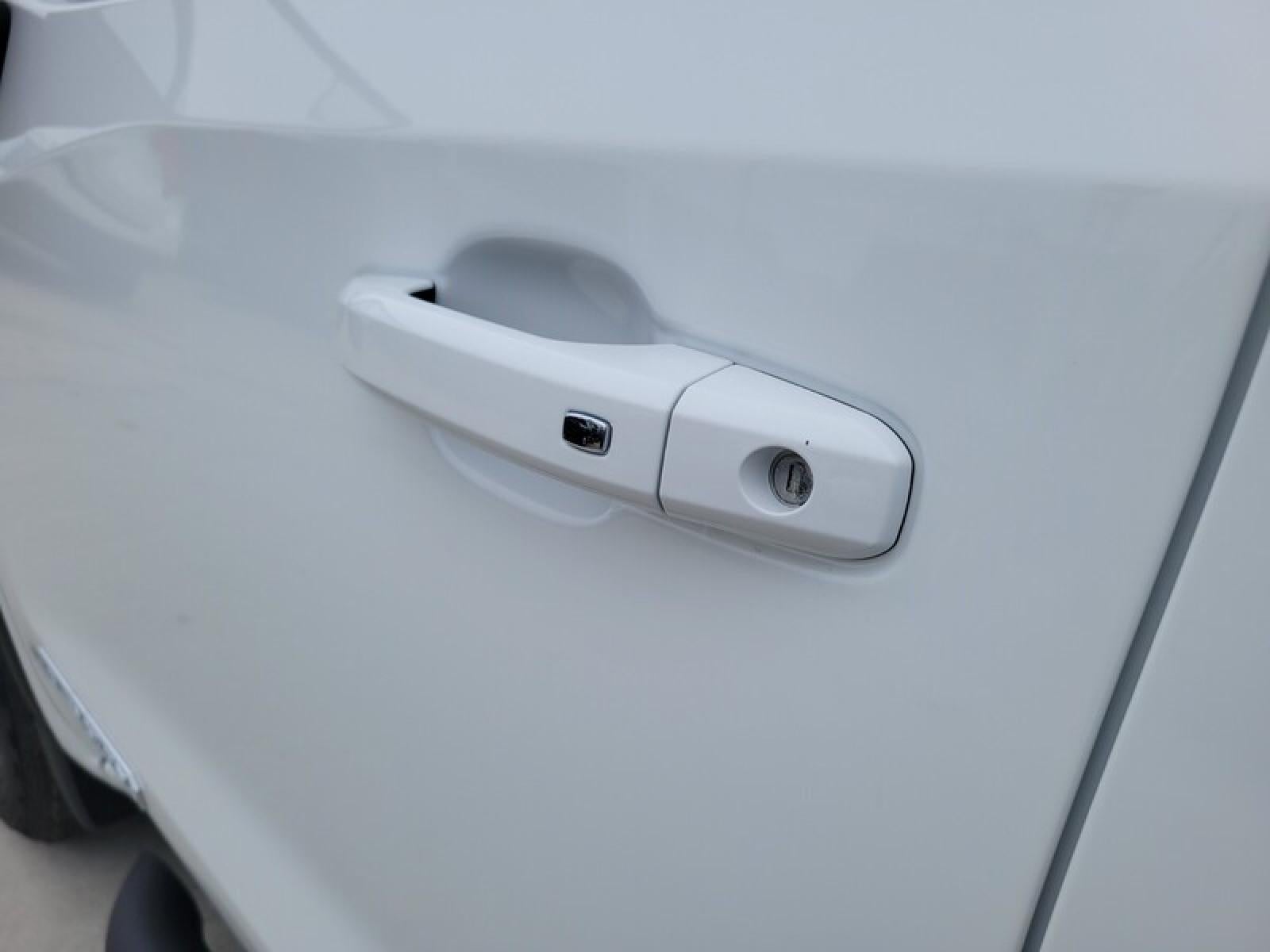 2026 GMC Sierra 1500 Crew Cab Short Box 2-Wheel Drive Elevation