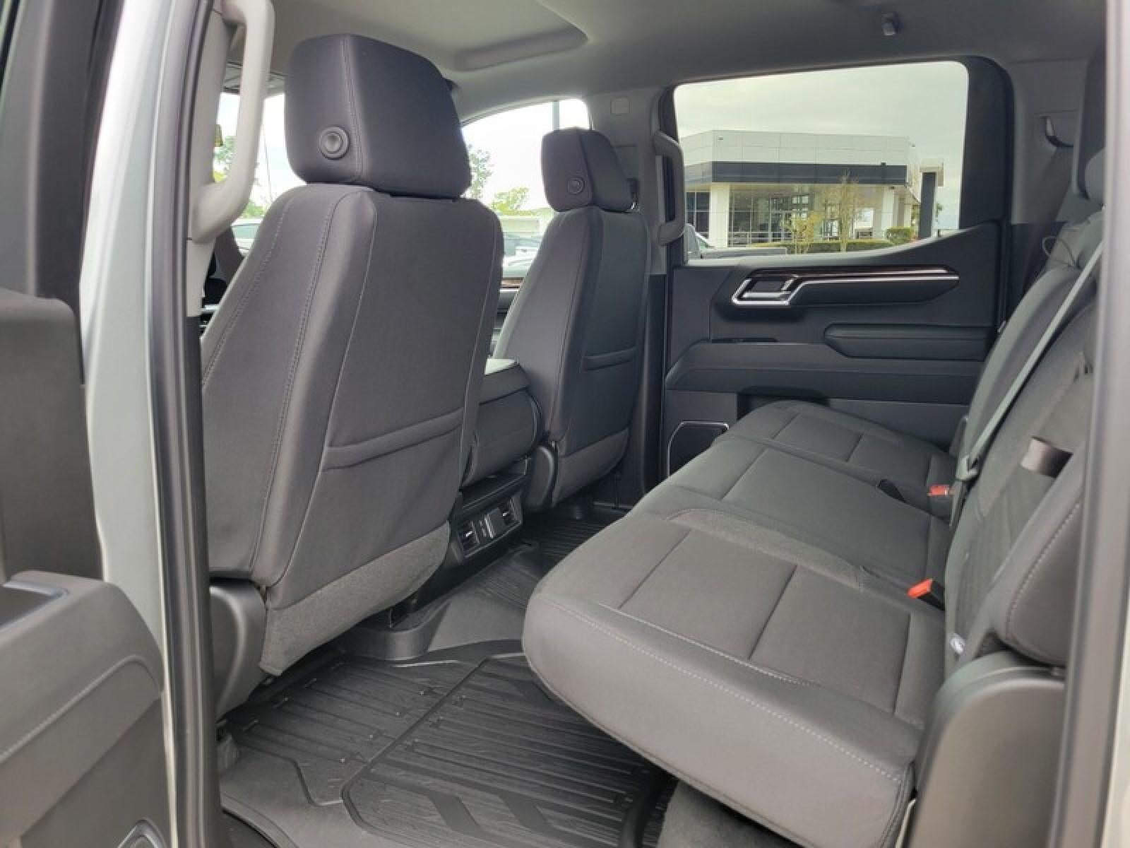 2026 GMC Sierra 1500 Crew Cab Short Box 2-Wheel Drive Elevation