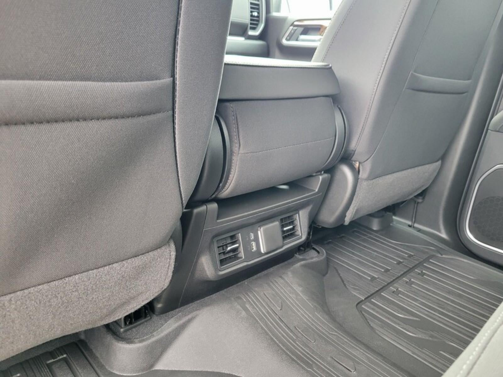 2026 GMC Sierra 1500 Crew Cab Short Box 2-Wheel Drive Elevation