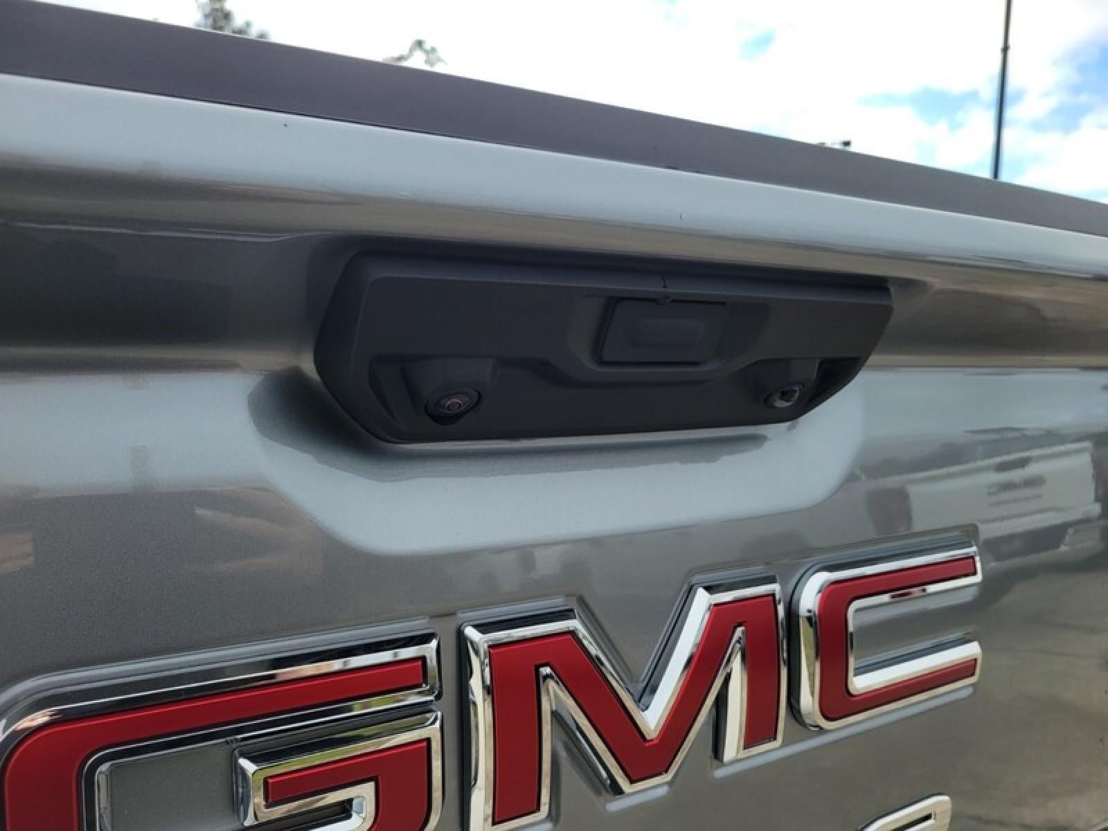 2026 GMC Sierra 1500 Crew Cab Short Box 2-Wheel Drive Elevation