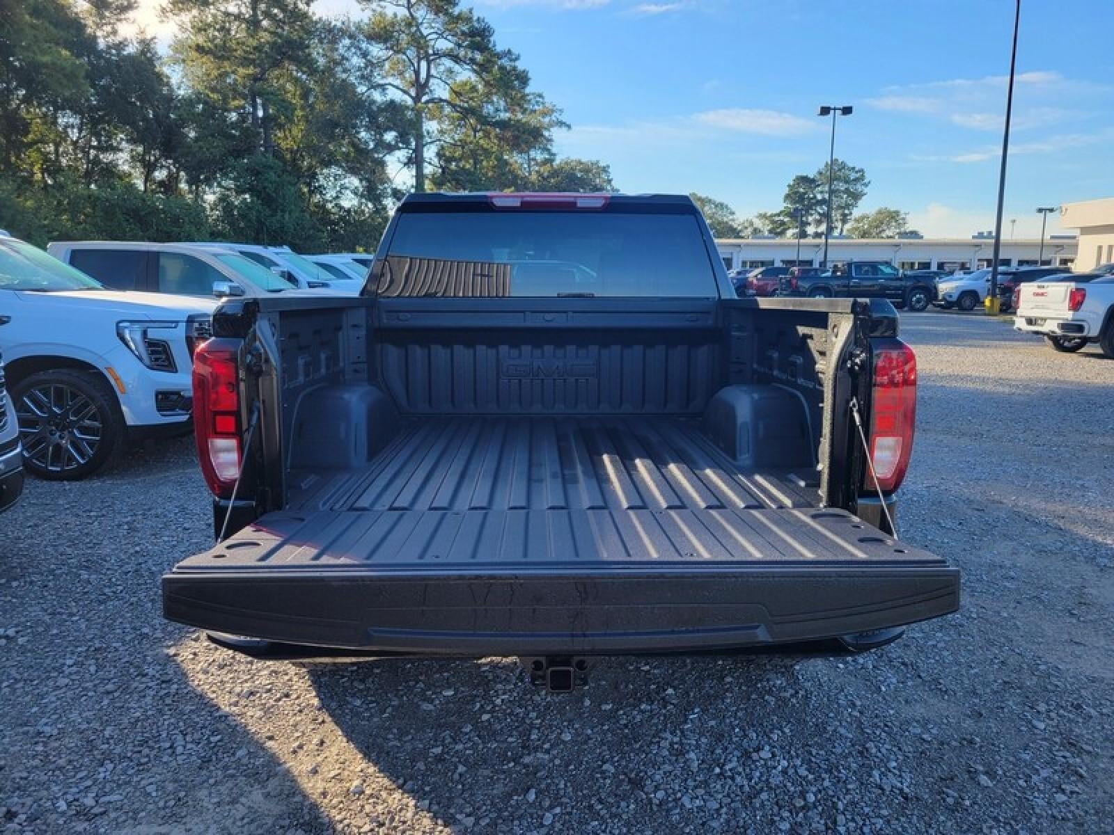 2026 GMC Sierra 1500 Crew Cab Short Box 2-Wheel Drive Elevation