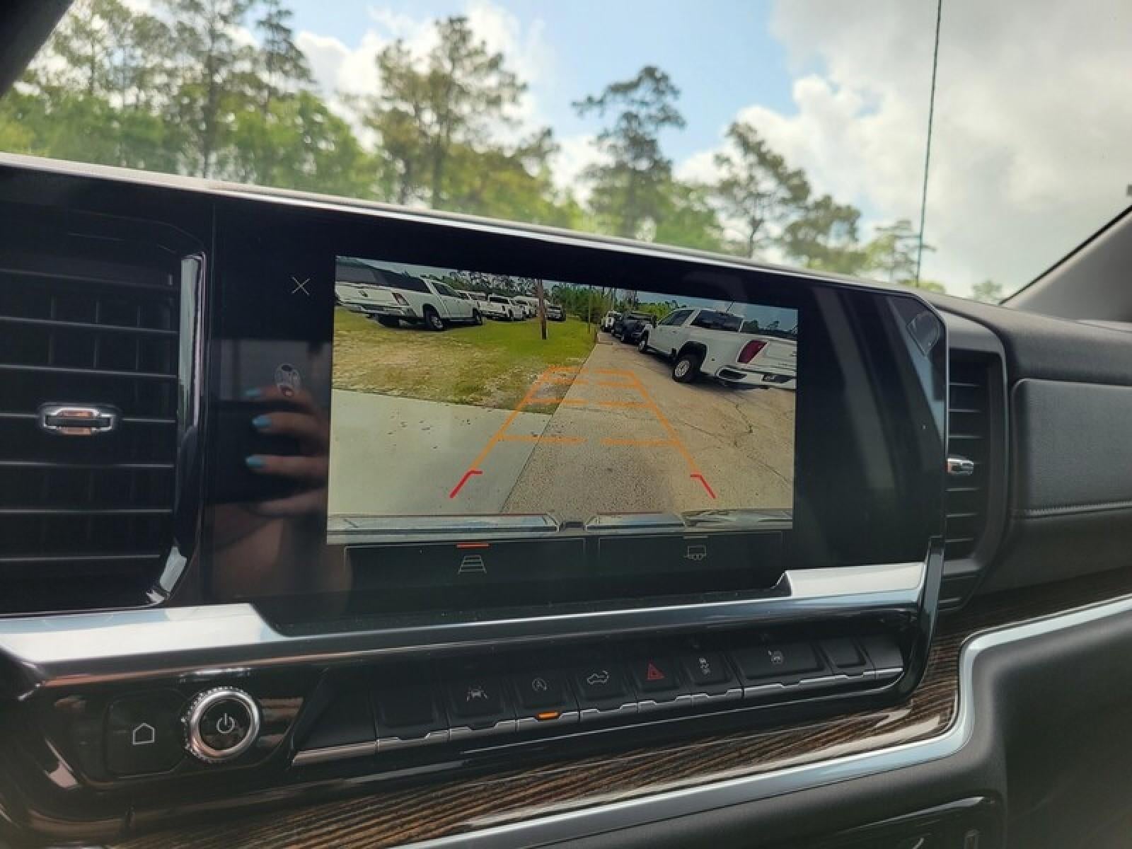 2026 GMC Sierra 1500 Crew Cab Short Box 2-Wheel Drive Elevation