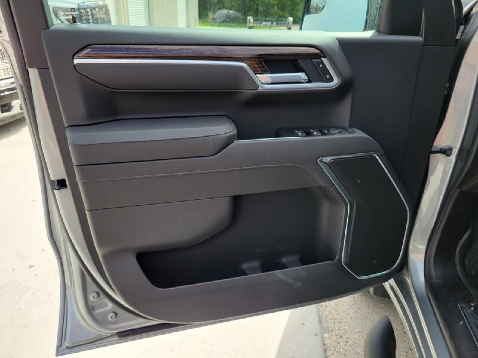 2026 GMC Sierra 1500 Crew Cab Short Box 2-Wheel Drive Elevation