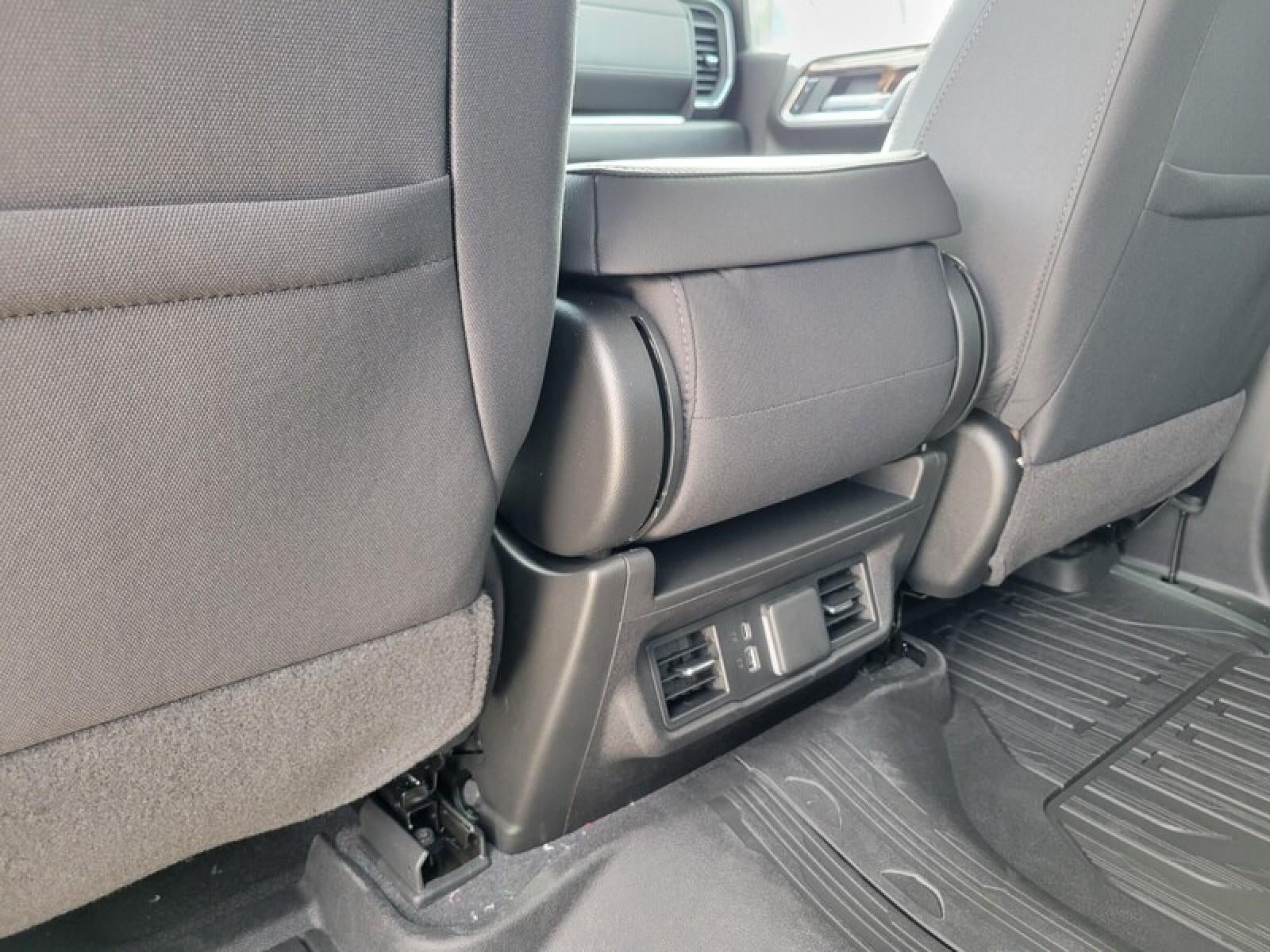 2026 GMC Sierra 1500 Crew Cab Short Box 2-Wheel Drive Elevation