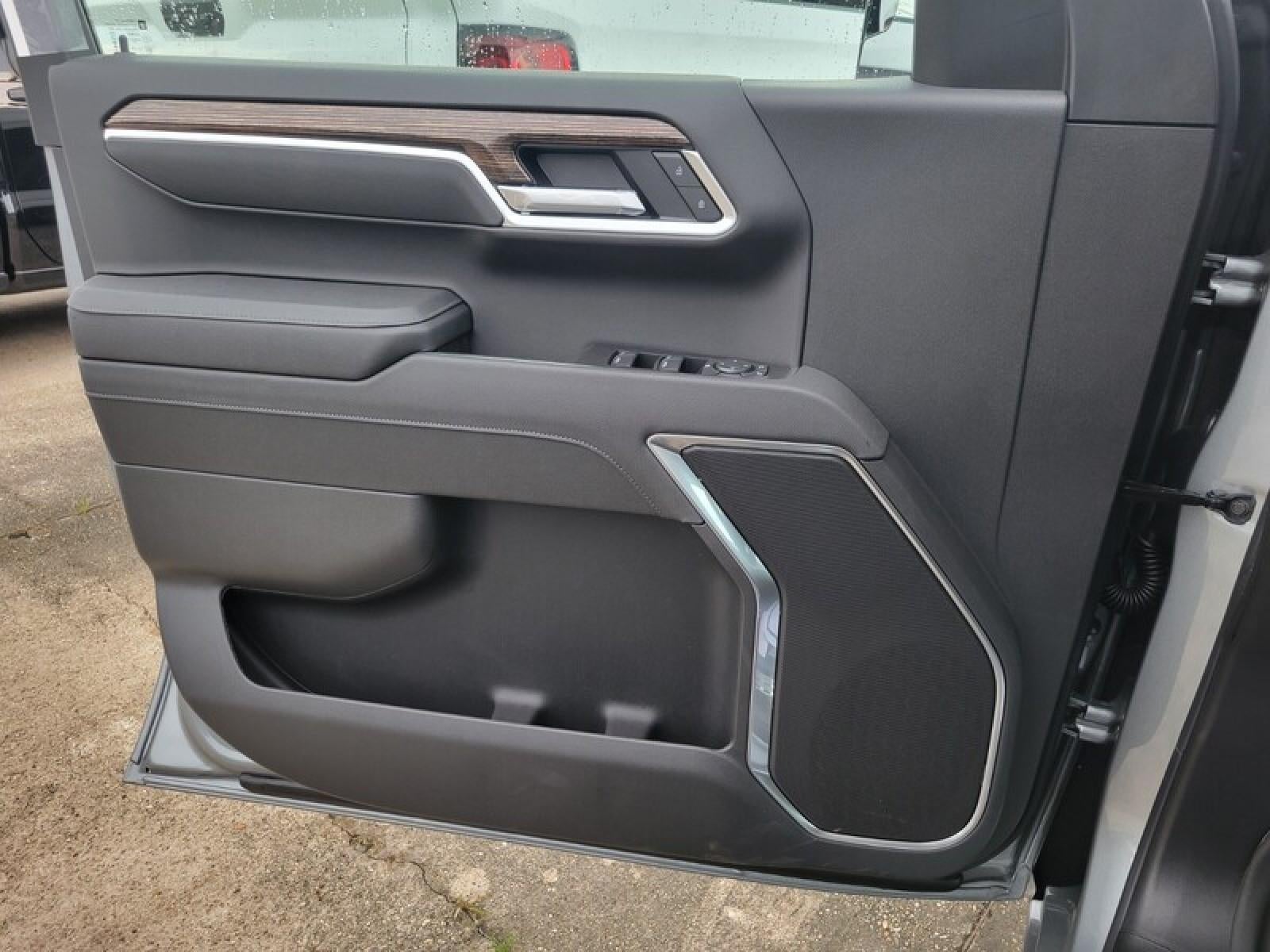 2026 GMC Sierra 1500 Crew Cab Short Box 2-Wheel Drive Elevation