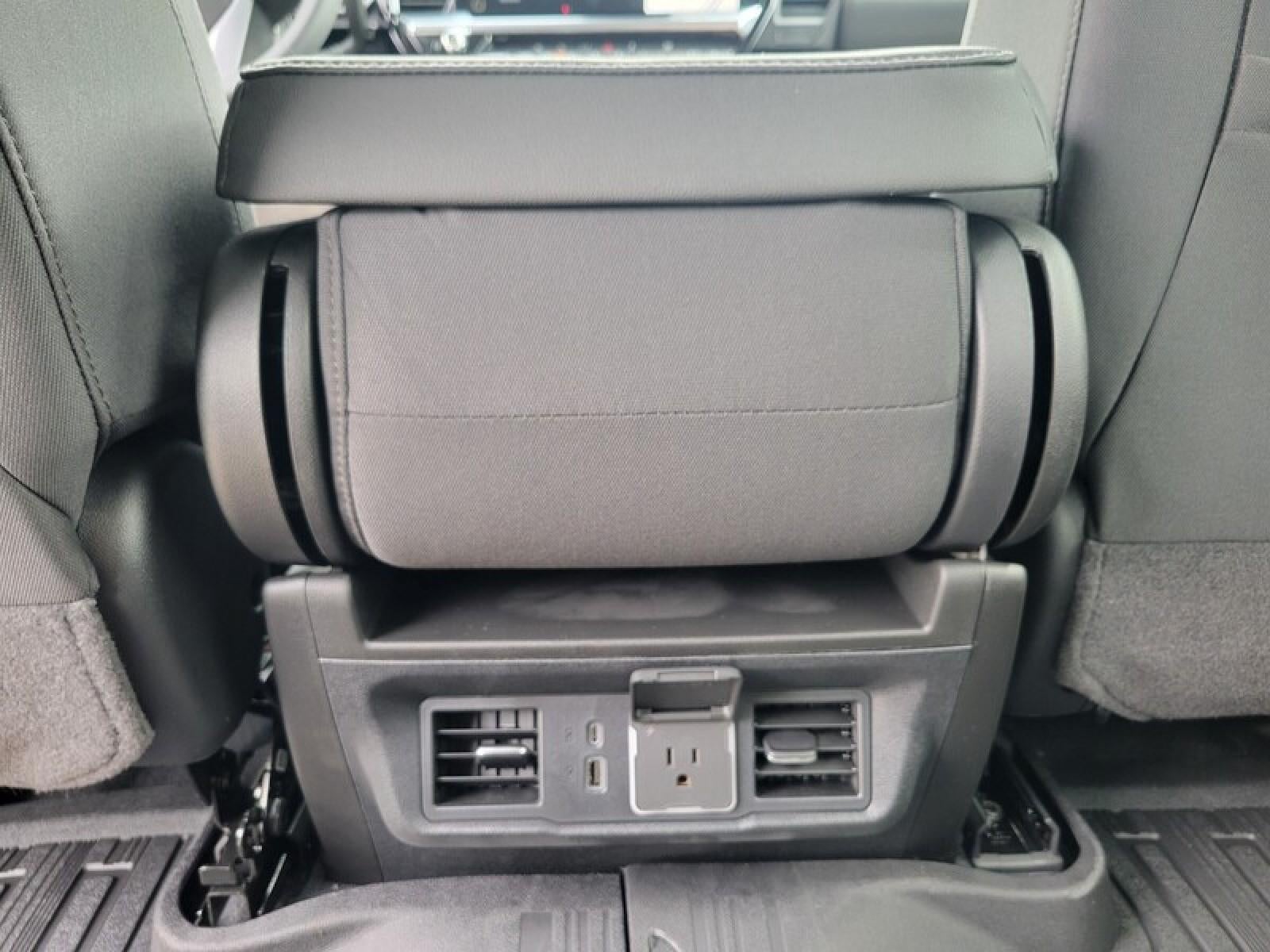 2026 GMC Sierra 1500 Crew Cab Short Box 2-Wheel Drive Elevation