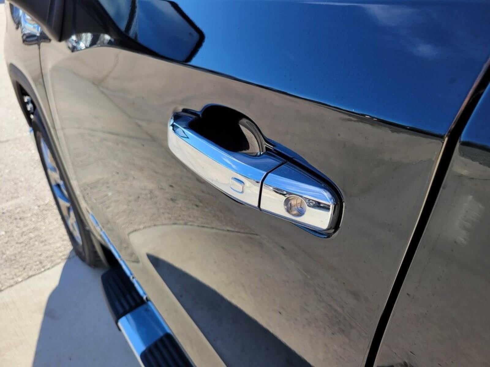 2026 GMC Sierra 1500 Crew Cab Short Box 2-Wheel Drive SLT